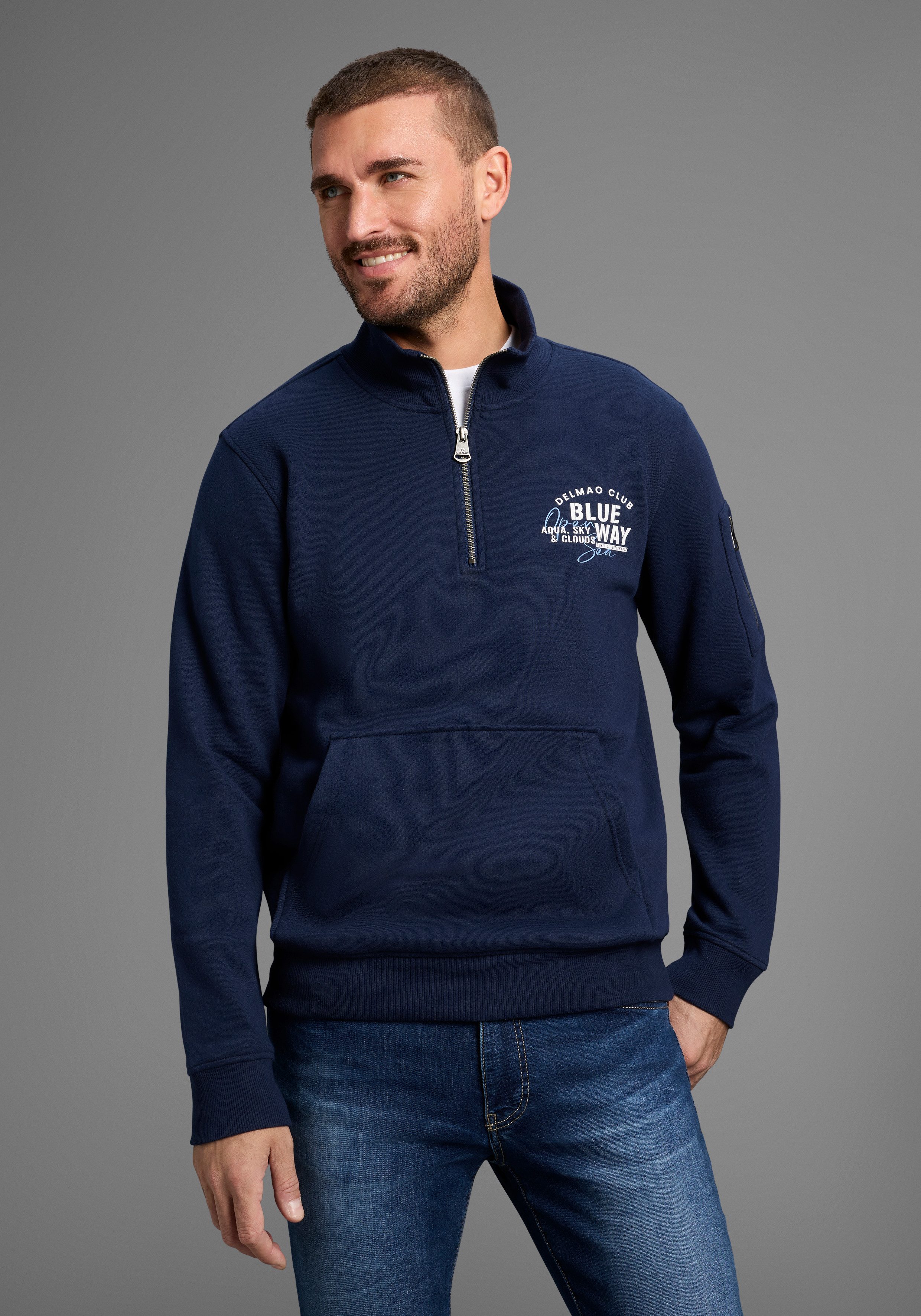 DELMAO Sweatshirt Troyer mit moderner Ärmeltasche günstig online kaufen
