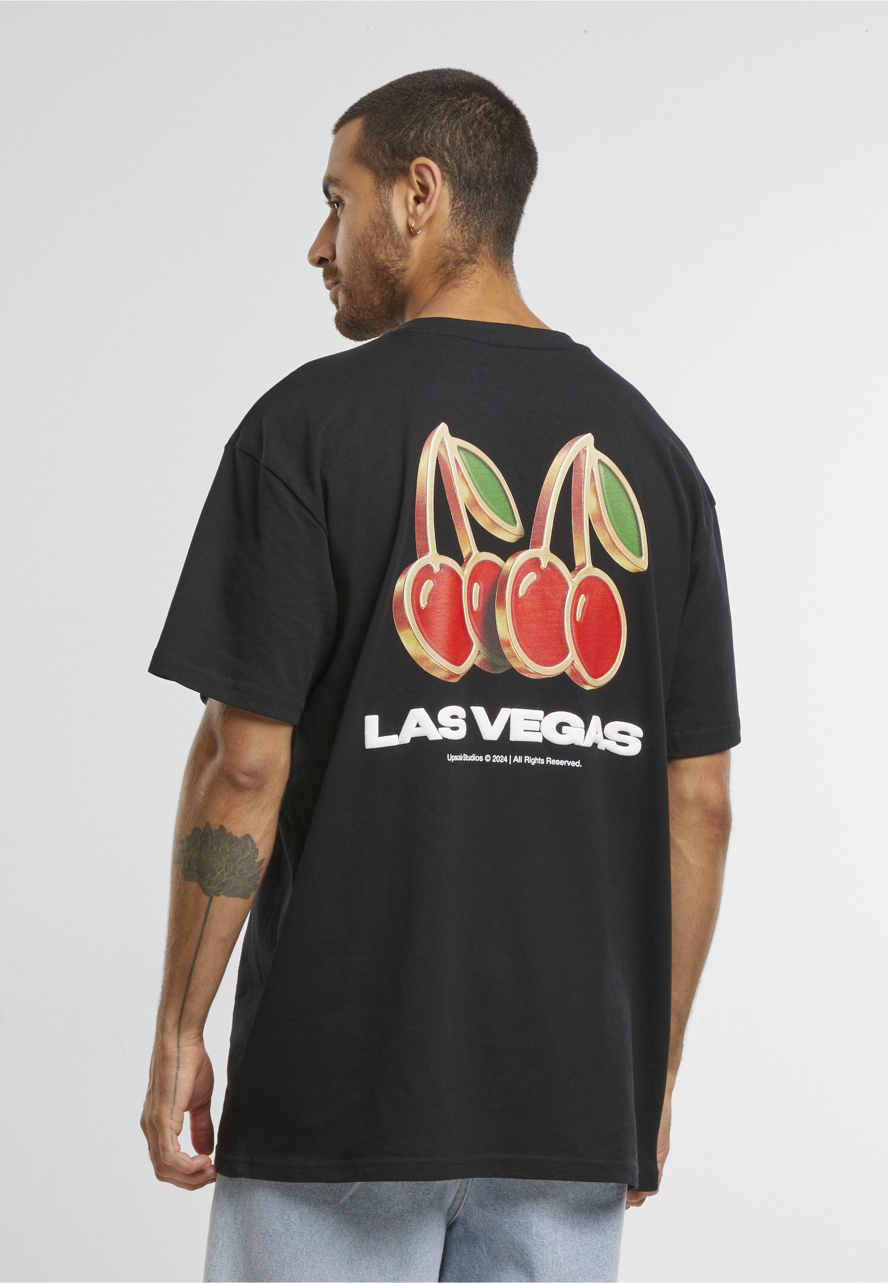 Upscale by Mister Tee T-Shirt Upscale by Mister Tee Gambling Capital Oversize Tee (1-tlg)