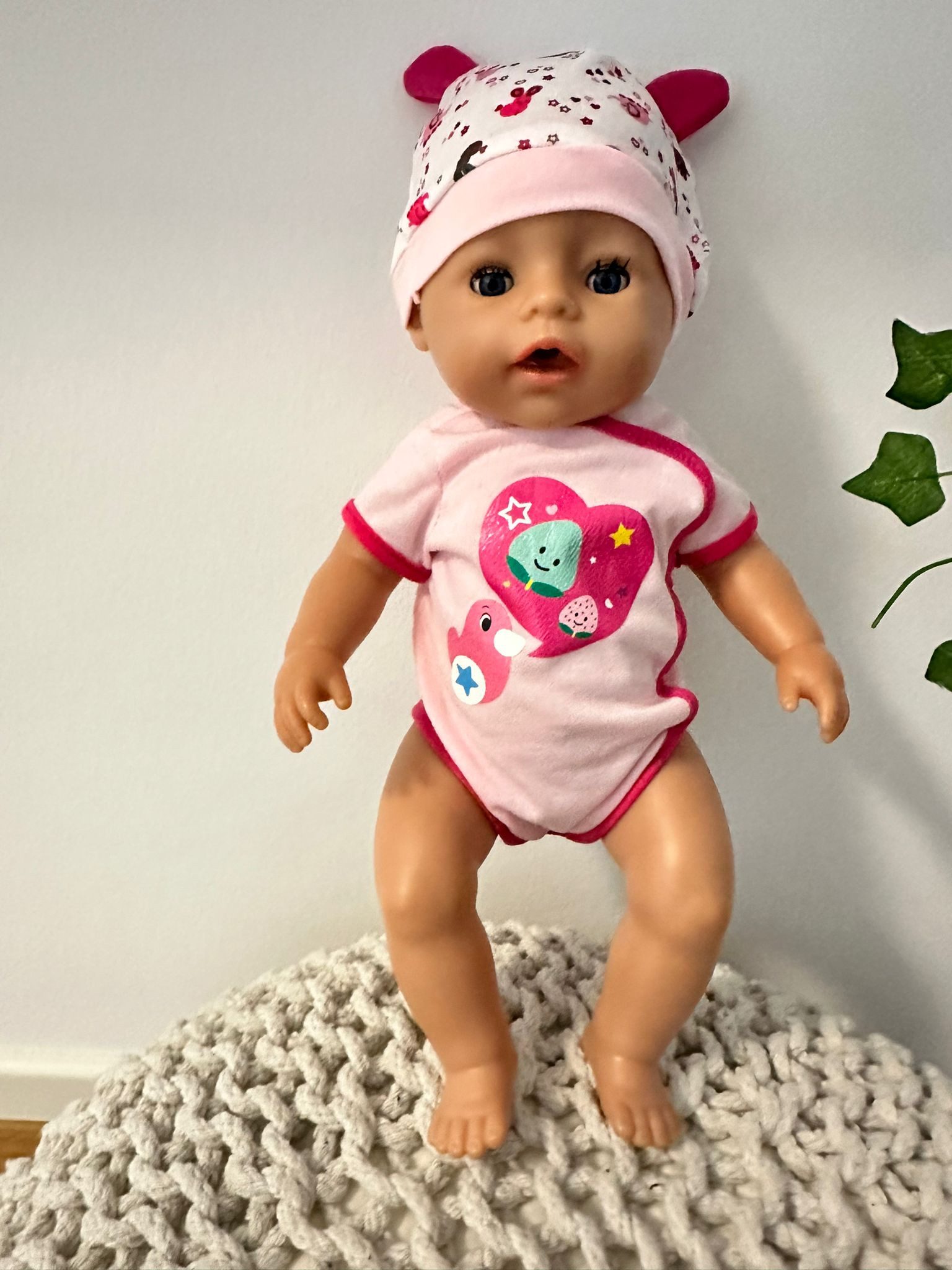 Baby Rose Puppenkleidung Puppenbekleidung Set 43 cm Baby Body pink Herz mit Mütze (2er Set, 2-tlg., 2 Teile), puppenbekleidung 43 cm rosa für Baby Born Puppe und andere Puppen