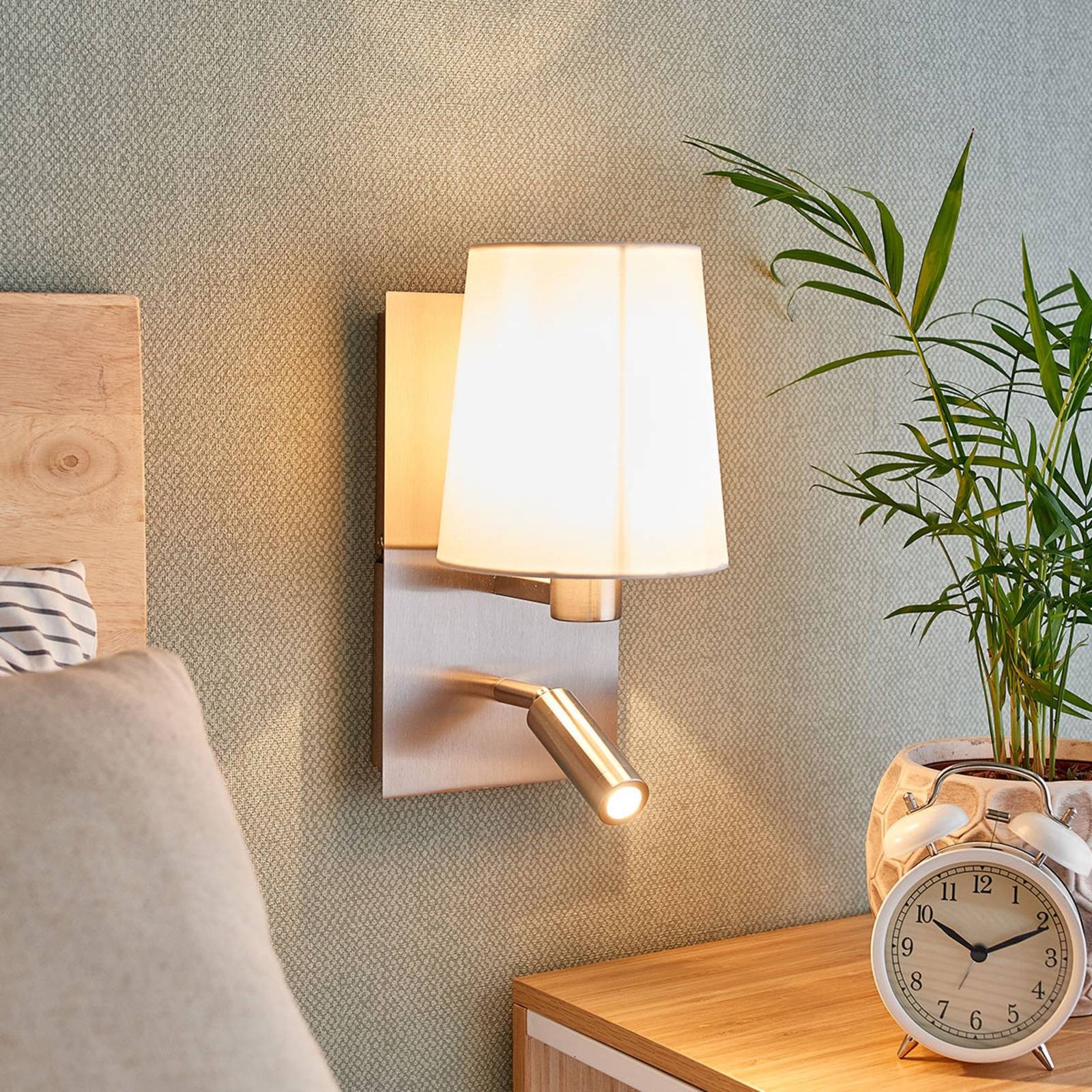 Lindby Wandleuchte Aiden, Alu warmweiß IP20, 1 x 10 W E14 (exkl) + 1 x 3 W LED (inkl), warmweiß