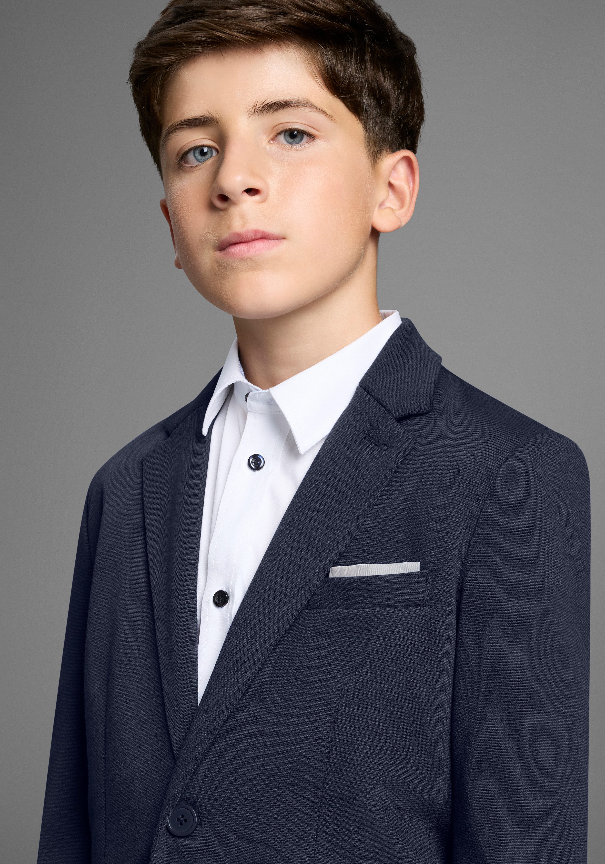 Bruno Banani Anzug 2tlg. Jersey Anzug für Jungen (Set, 2-tlg., Sakko & Hose) Für jeden Anlass passend. Eleganter Jersey Anzug für TEENS