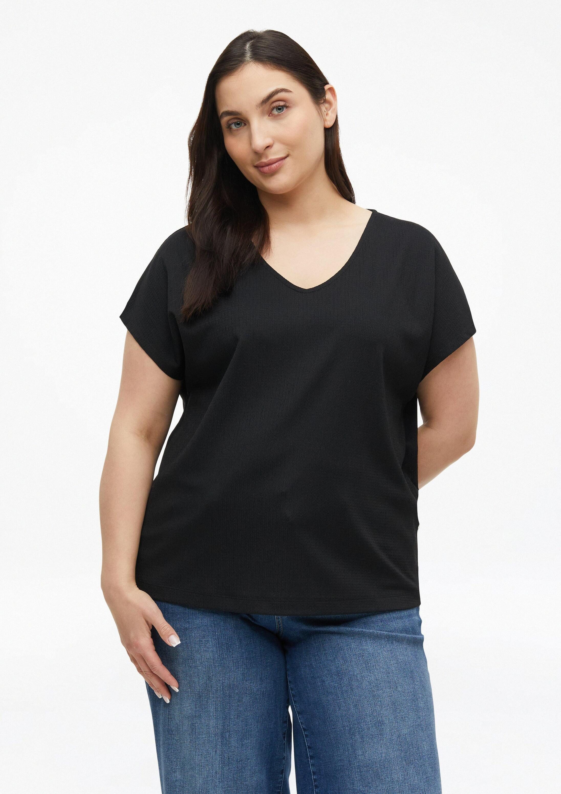 s.Oliver Kurzarmshirt T-Shirt Strukturiertes V-Neck-T-Shirt im Relaxed Fit