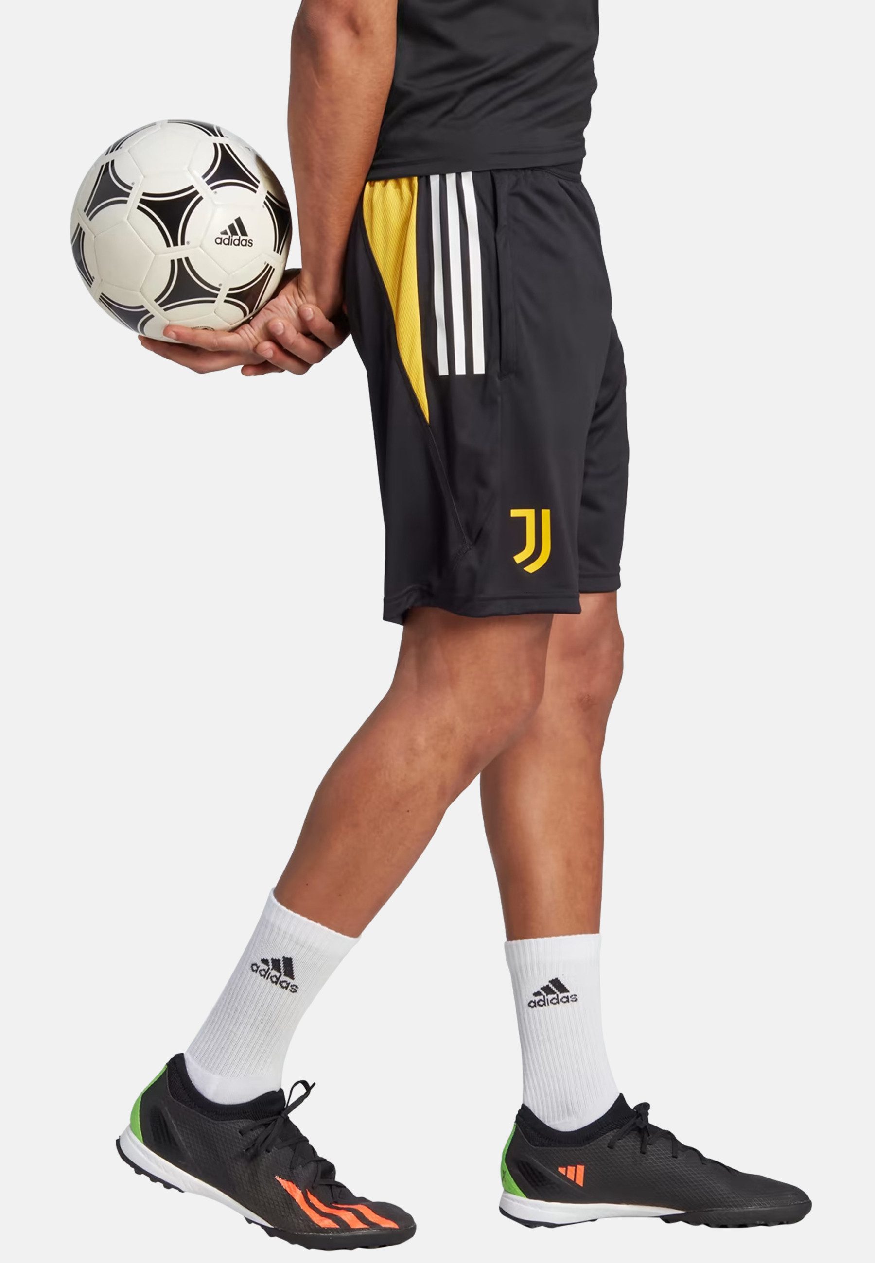 adidas Originals Shorts Juve – Bild 4 von 4