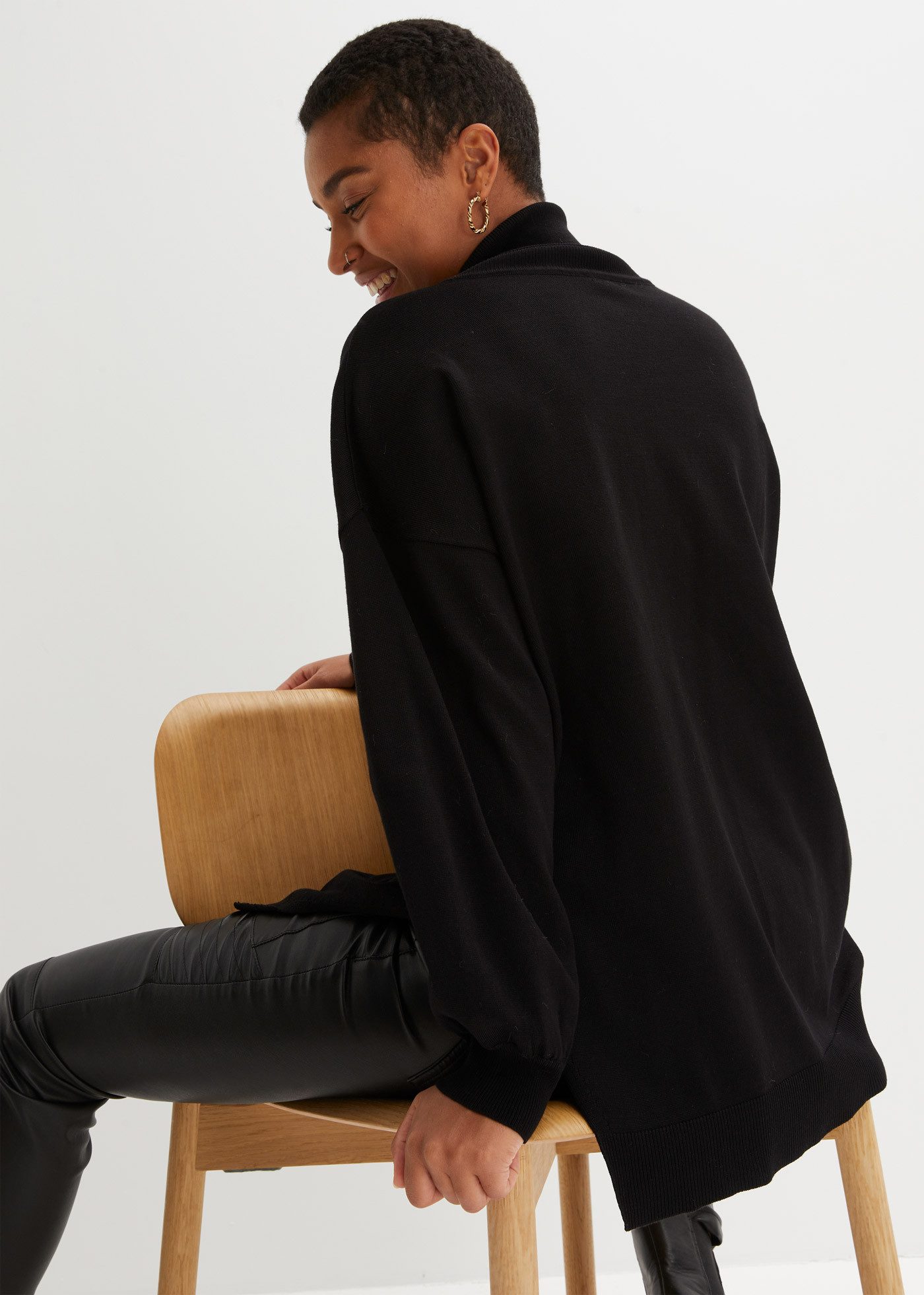 bonprix Rollkragenpullover im Feinstrick mit hohem Viskoseanteil, lässig, hohe Seitenschlitze