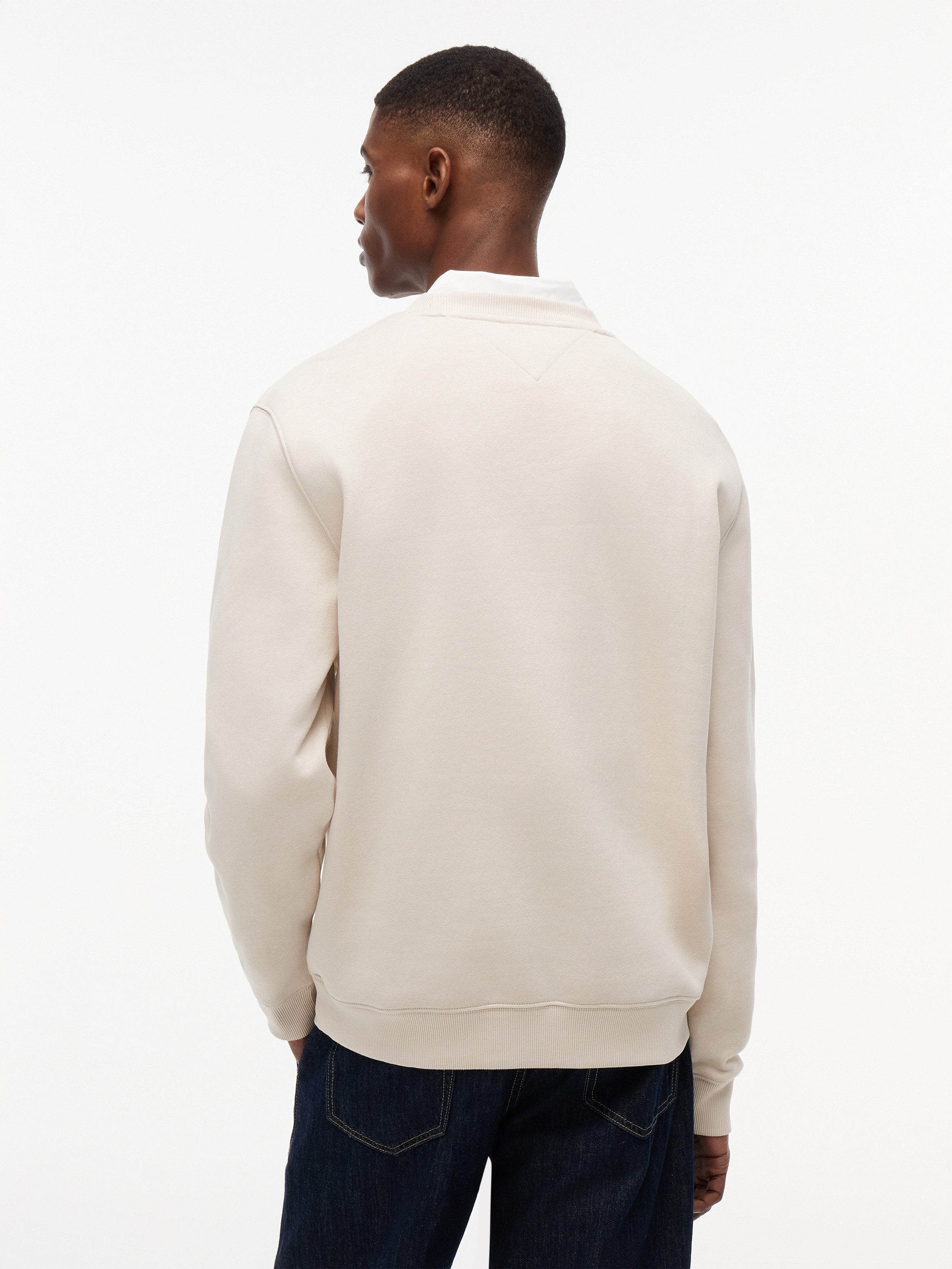Tommy Jeans Sweatshirt TJM REGULAR FLAG CREW NECK Mit besticktem Markenlogo auf Brusthöhe