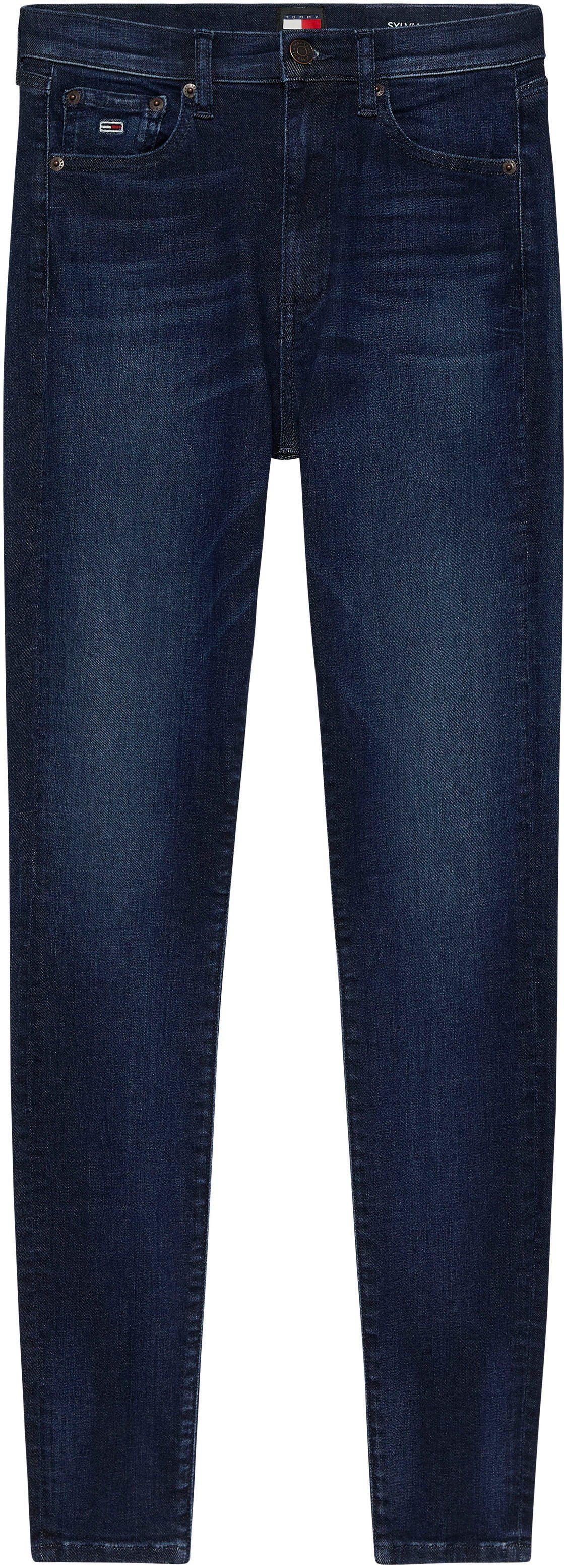 Tommy Jeans Bequeme Jeans mit Ledermarkenlabel Denim Sylvia Dark1