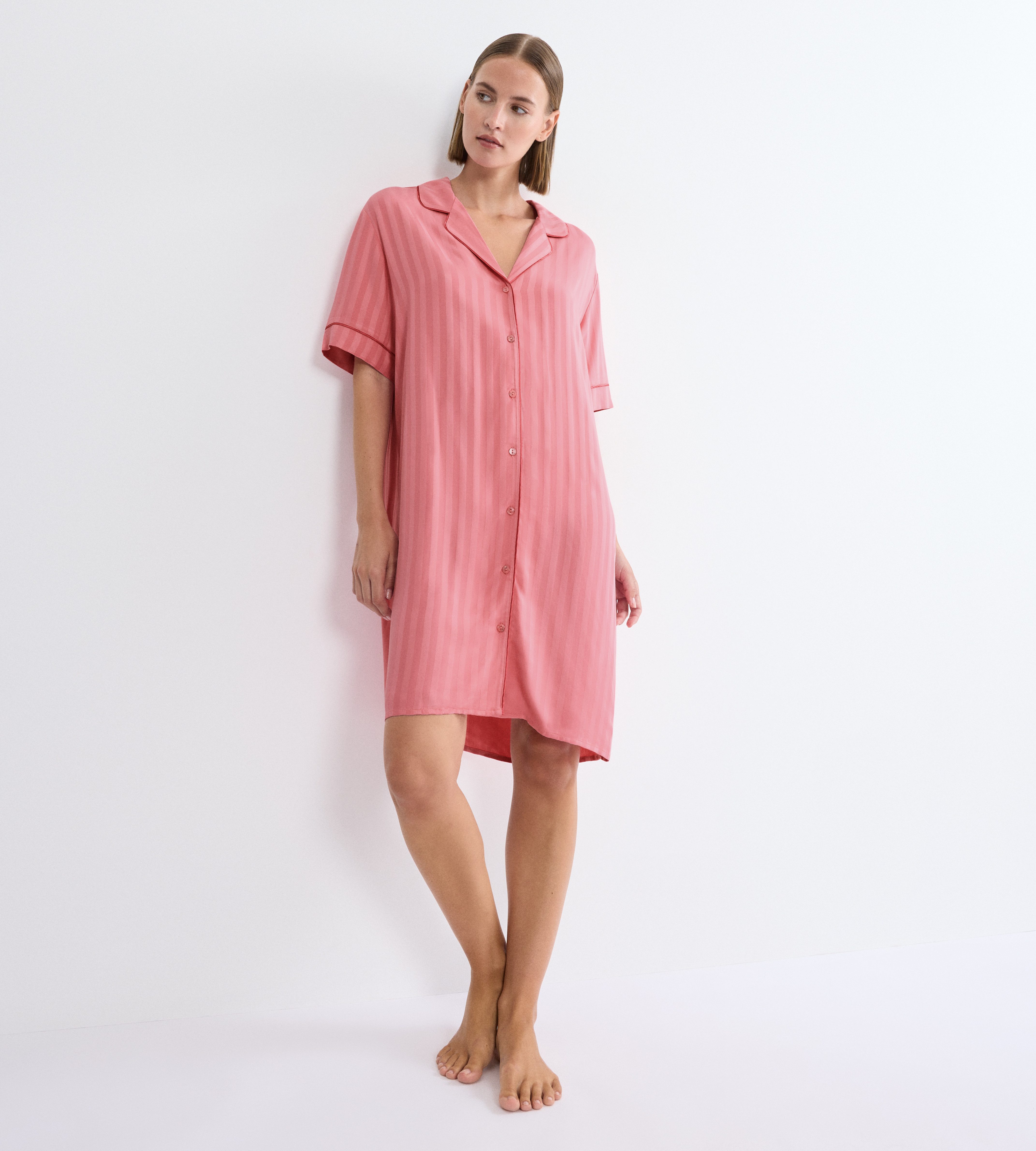 Triumph Nachthemd Amourette Jacquard NDW SSL elegant und weich