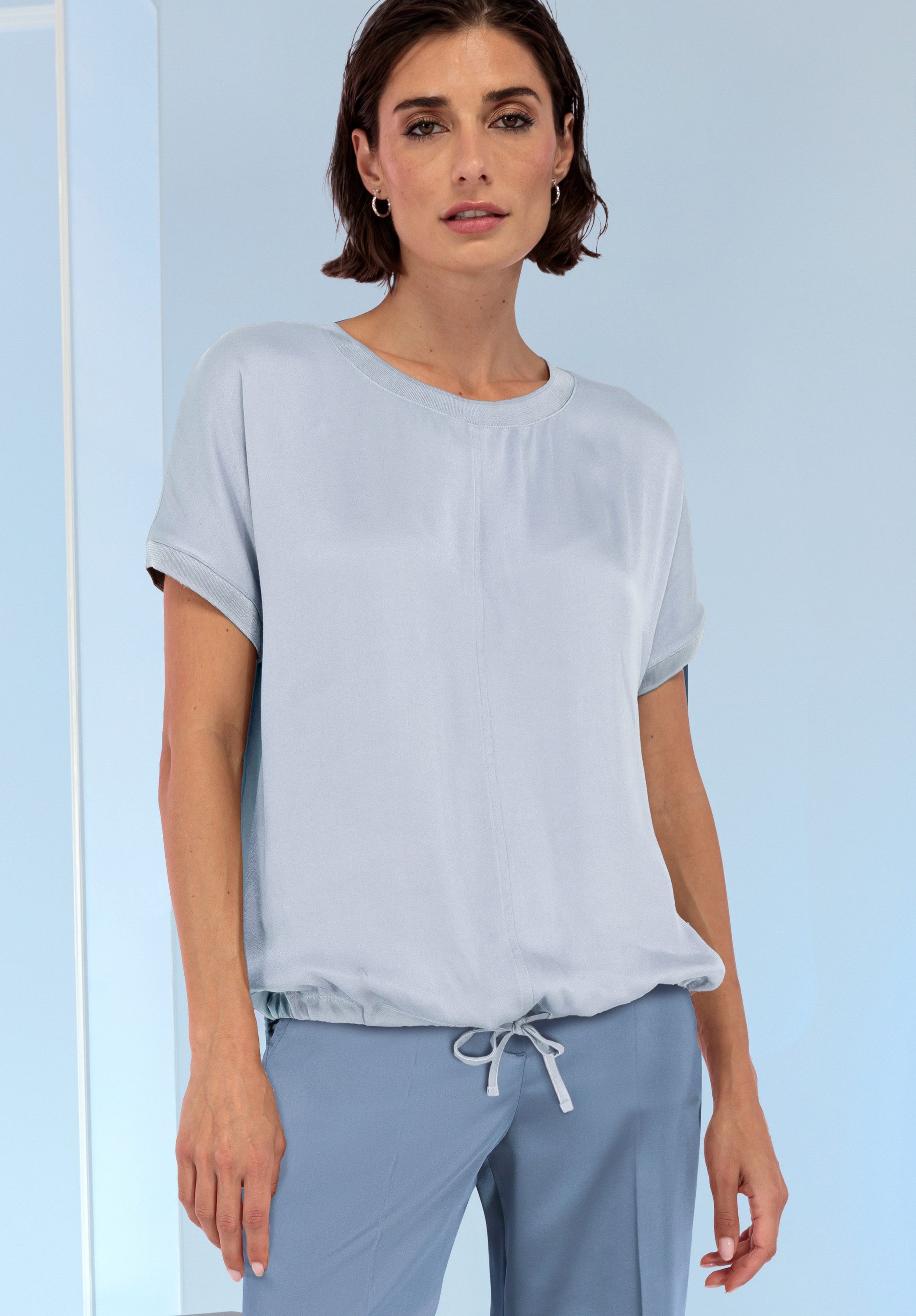 bianca Rundhalsshirt JULIE aus modernem Materialmix in Trendfarben günstig online kaufen
