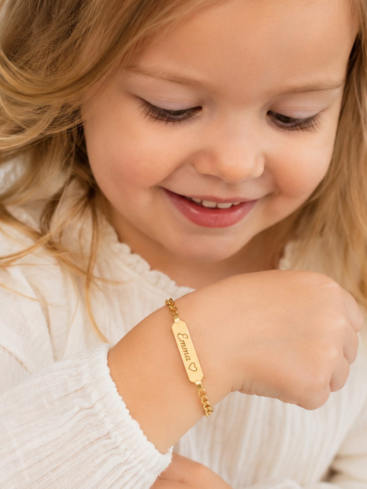 My Gold Armband mit Gravur Kinder Armkette Sterlingsilber 925 Gravur Vergoldung - Kleine Füße (Set, 1-tlg., inkl. Schmuckbox), Geschenke