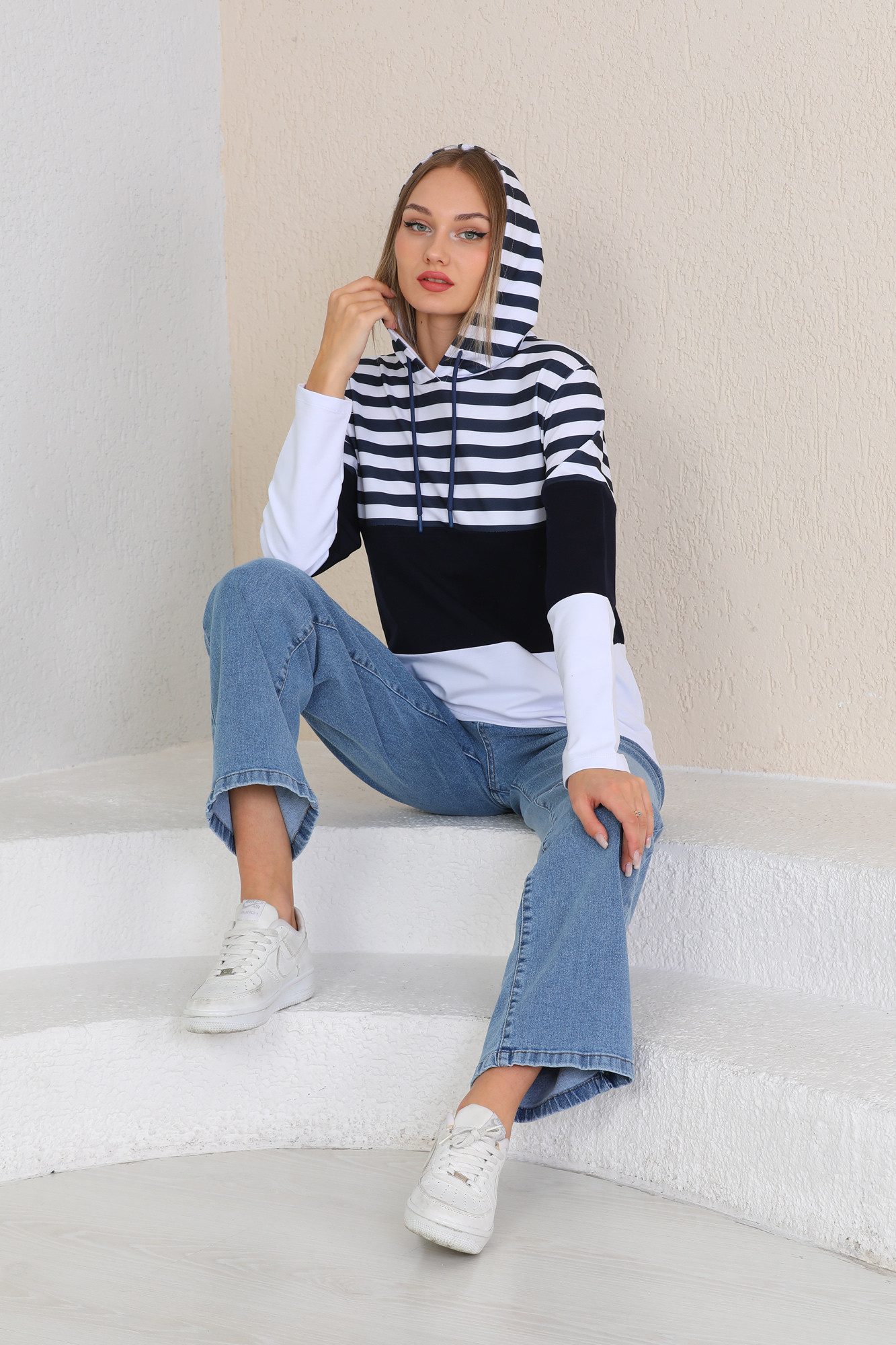 Bongual Kapuzensweatshirt Hoodie Farbblock Design mit Streifen günstig online kaufen