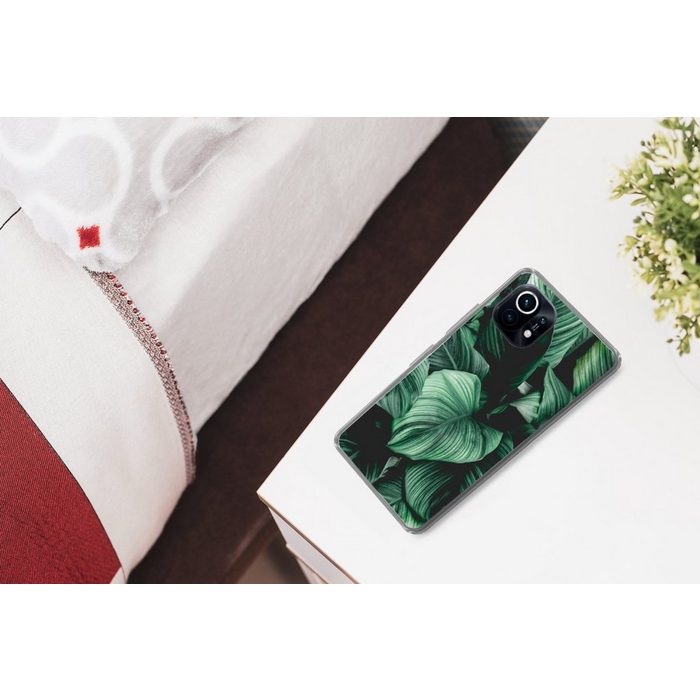 MuchoWow Handyhülle Dschungel - Blätter - Tropisch - Pflanzen - Natur Phone Case Handyhülle Xiaomi Mi 11 Silikon Schutzhülle