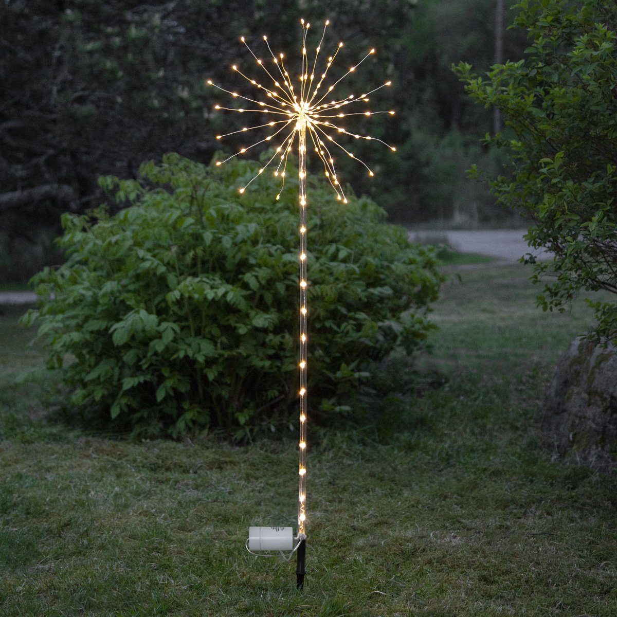 STAR TRADING 8Funkt. 152LED 3000K) LED Gartenstrahler FEUERWERK 100cm bis LED (2100K LED Außen, Batterie Classic, warmweiß Gartendekoleuchte