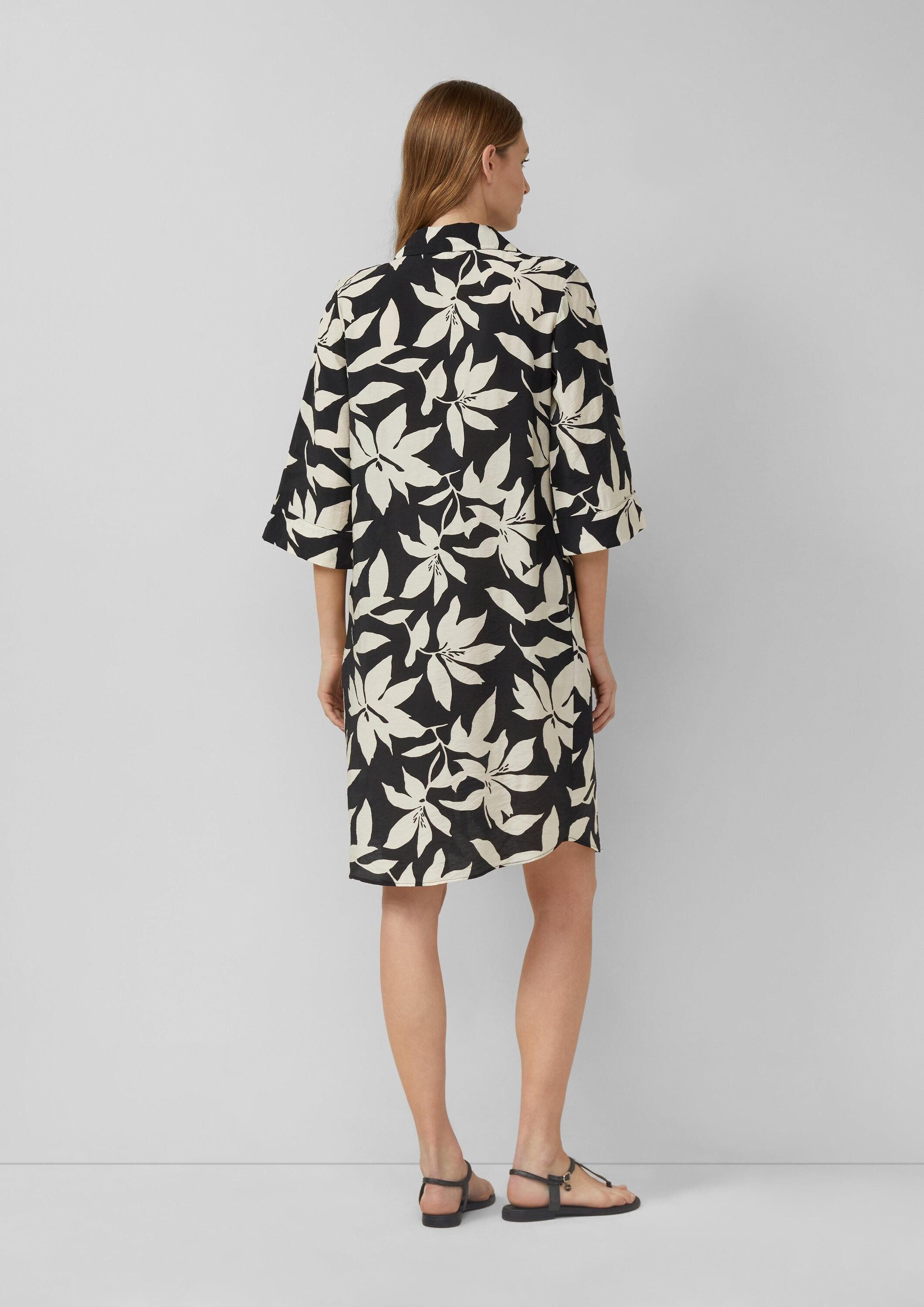 s.Oliver Minikleid Kleid Gemustertes Kleid aus Viskosemix mit Eingrifftaschen