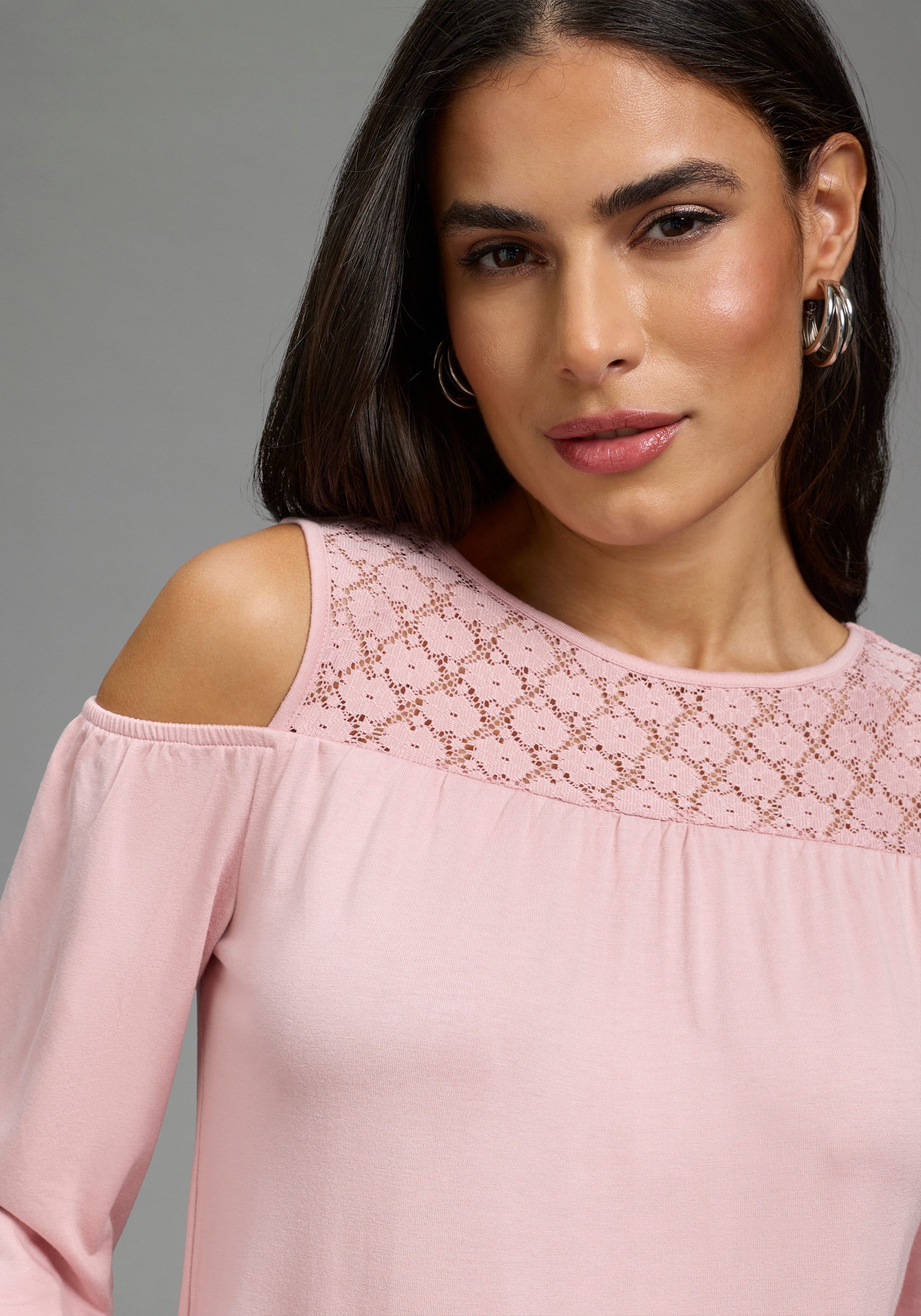 Laura Scott Langarmshirt aus Viskosemischung, figurumspielende Passform, elastisches Material