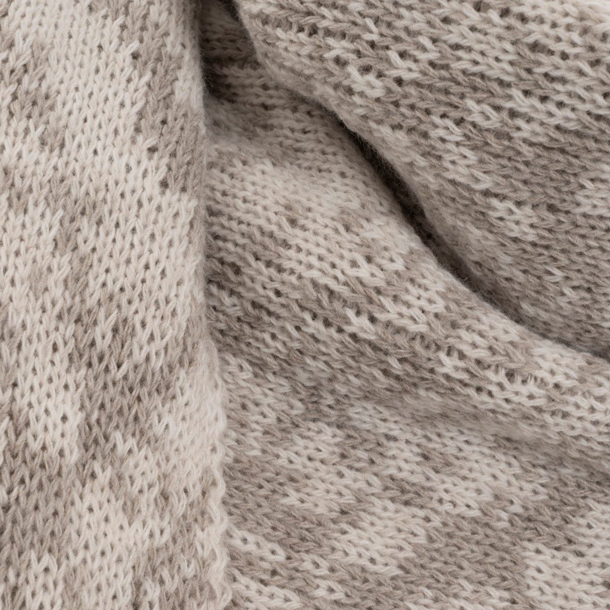 Knit Factory Strickschal Lea Dreiecksschal Beige Iced Clay 190x85 cm Mix, (Set, 1-St. Spar-Set), Schal Damen Herren set loop tücher schals winter Strick Mode herbst