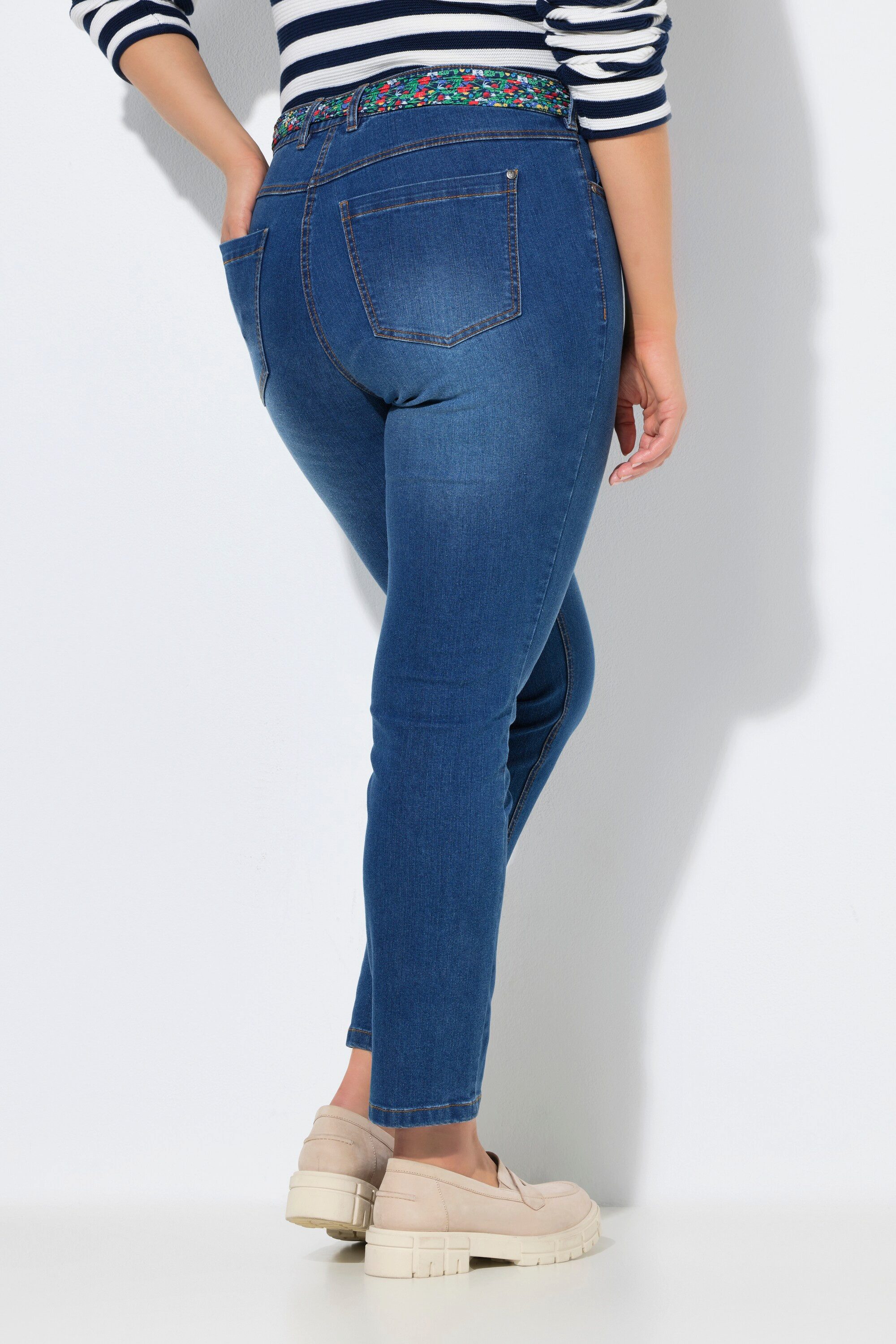 Ulla Popken Regular-fit-Jeans Jeans Sarah Tuchgürtel verkürzt schmales Bein