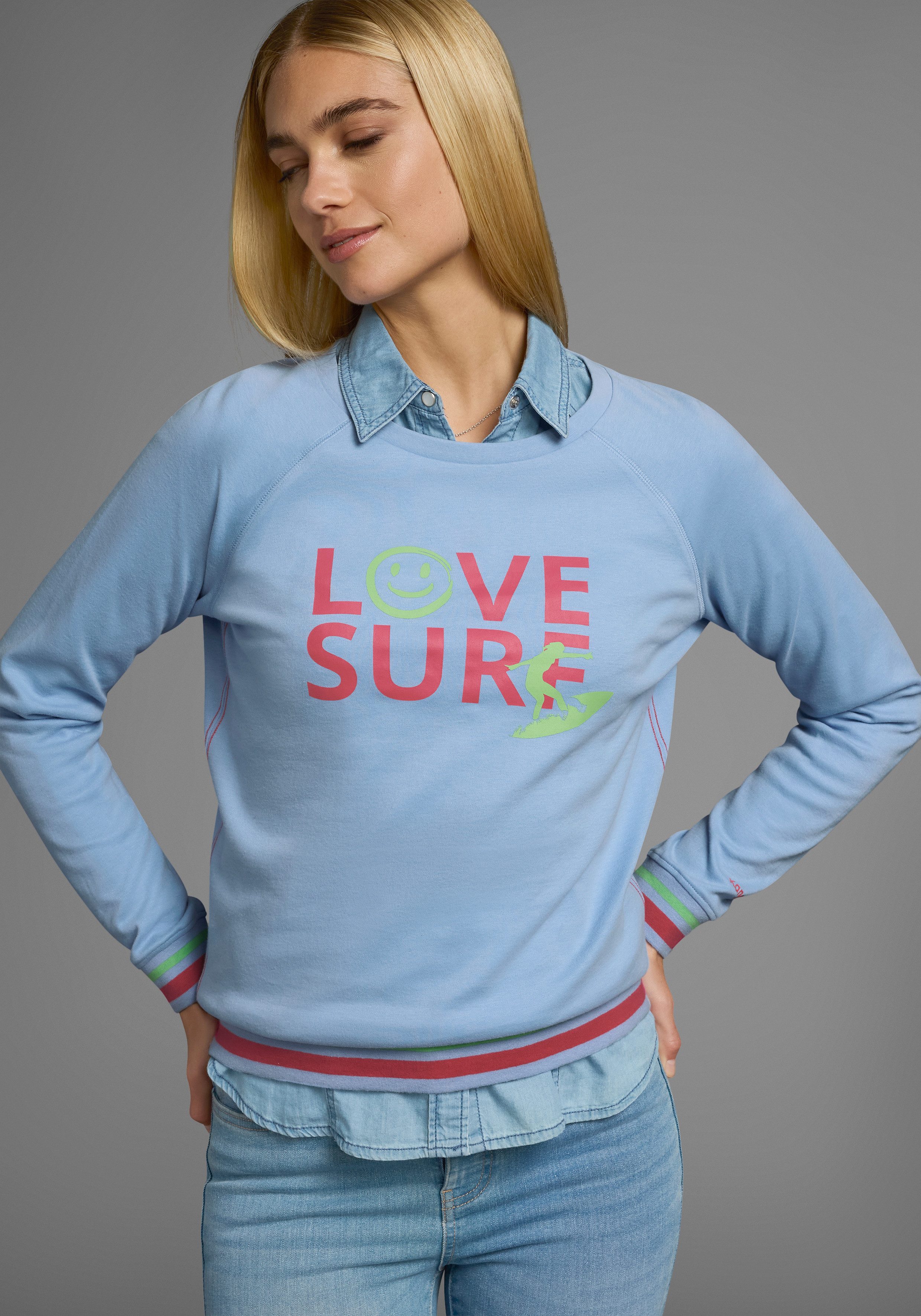 Sweatshirt
