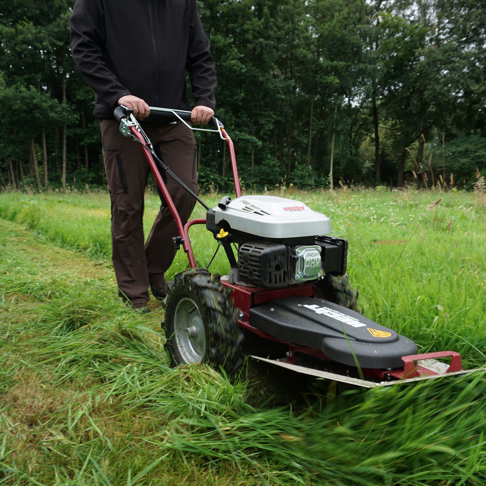 Hecht Hochgrasmäher Kreiselmäher 5060 mit Radantrieb 173 cm³, 60 cm Schnittbreite, 3400 U/min, 3km/h, höhenverstellbarer Lenkholm