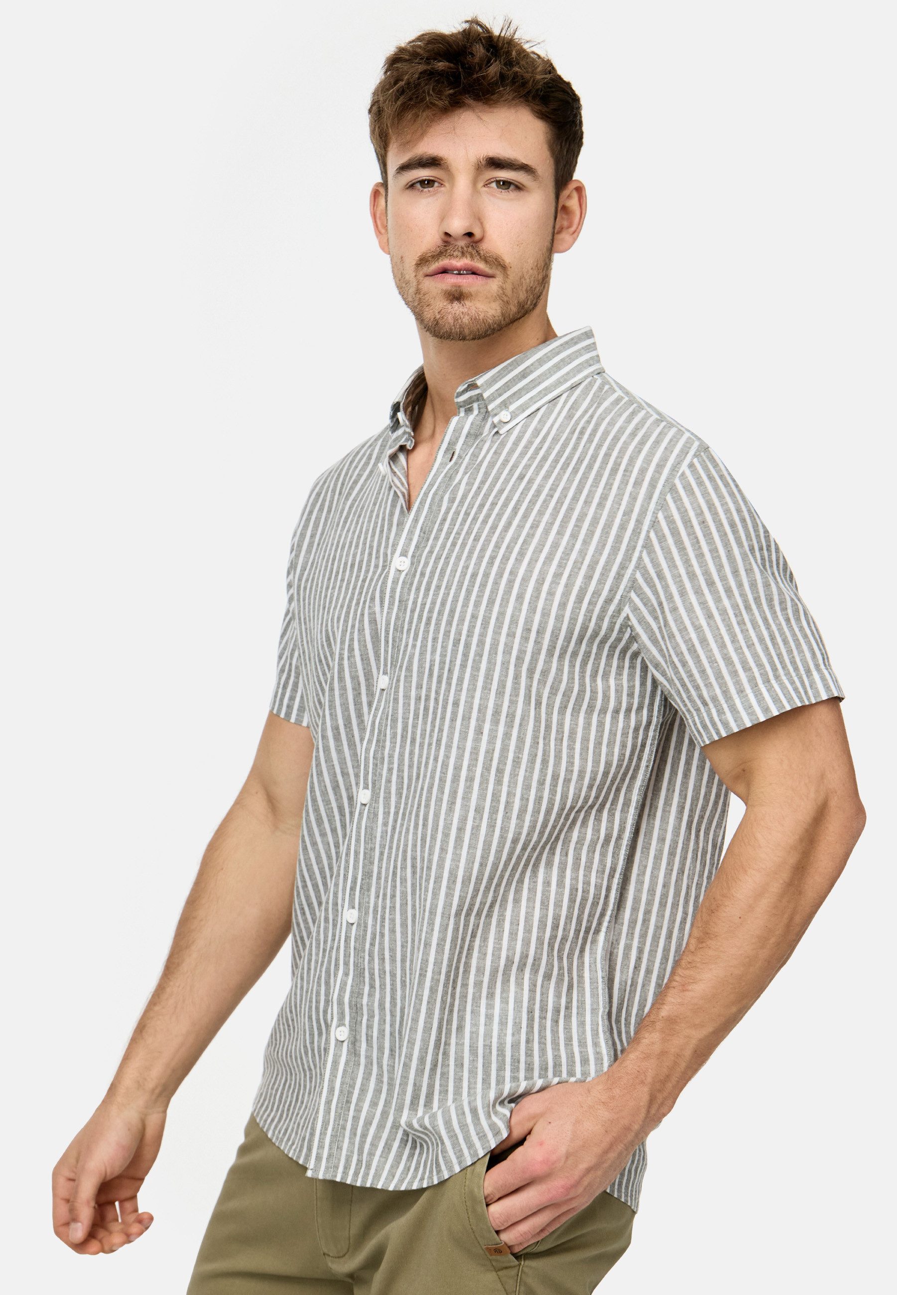 Indicode Kurzarmhemd Herren INBravida Herrenhemd Kurzarm aus einem leichtem Leinenmix, mit Button-Down-Kragen