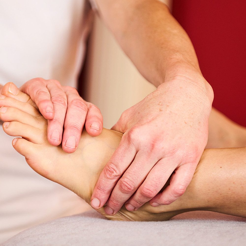 Jochen Schweizer Erlebnisgutschein Fussreflexzonenmassage Wien, Füße hoch und entspannen!