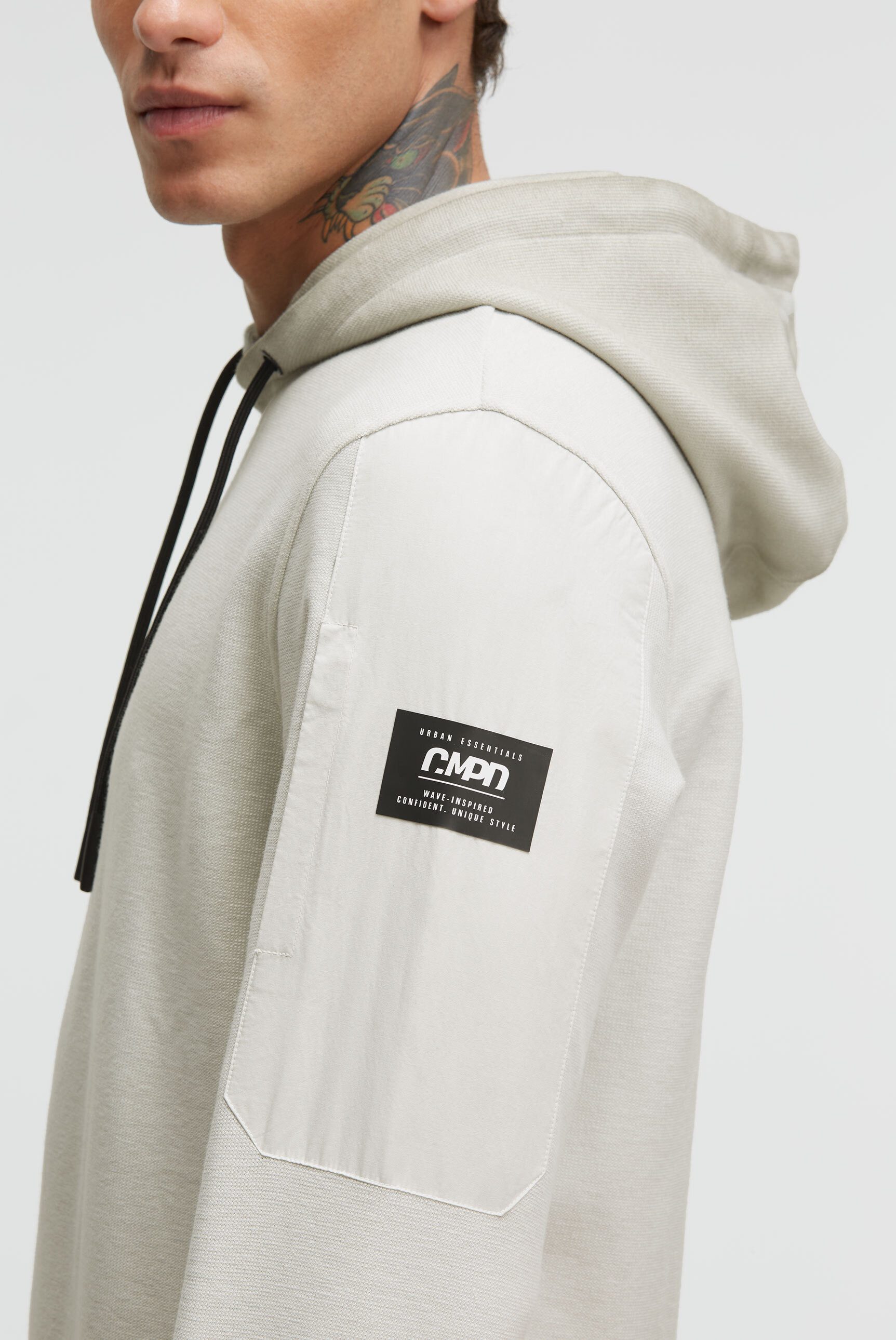 CMPD Kapuzensweatshirt mit Ärmeltasche