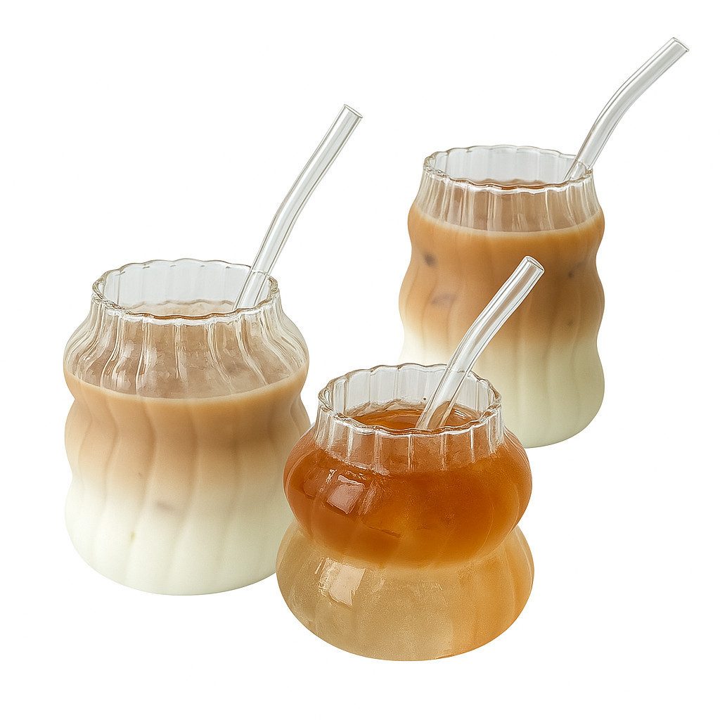 LA CUTE Glas Vintage Glasbecher Set 3 Größen 410–650 ml Strohhalmen Borosilikatglas, 6-tlg., Borosilikatglas, Hitzebeständig, leicht, transparent, inklusive passender Strohhalme