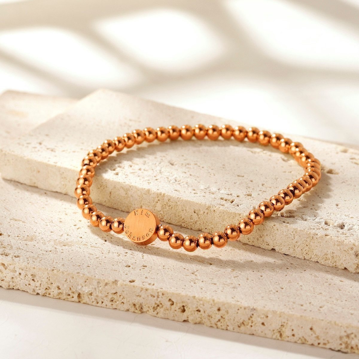 Kim Johanson Armband Essence aus Edelstahl (1-tlg), Zugarmband mit 4 mm Perlen, Geschenk, Unisex