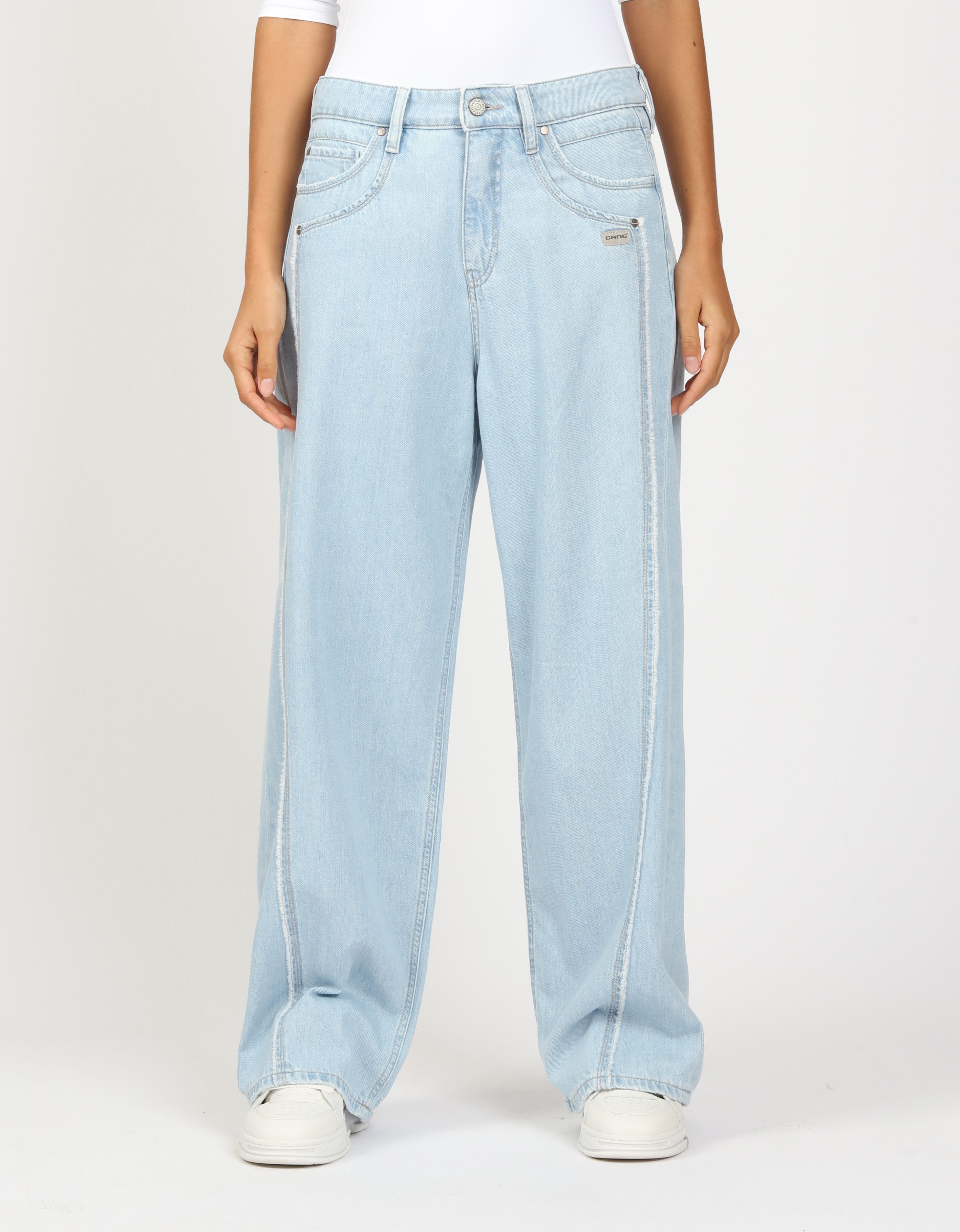 GANG Loose-fit-Jeans 94FANNY mit aufwändiger Schnittführung