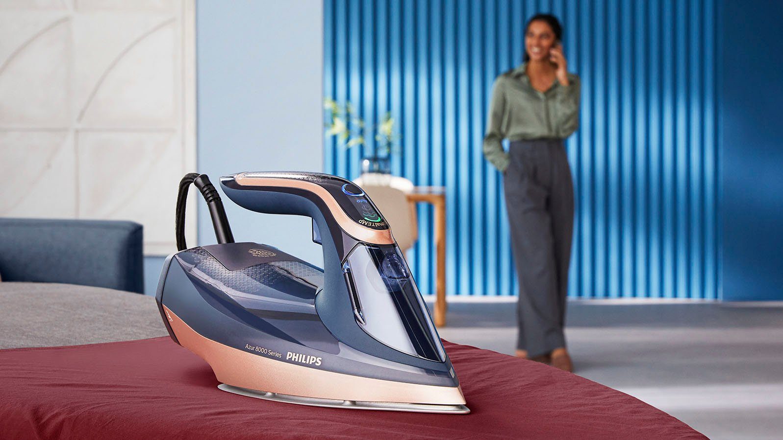 Philips Dampfbügeleisen DST8050/20 8000 Series, 3000 W, SteamGlide Elite Bügelsohle, mit 350 ml Wassertank und 260 g Dampfstoß – Bild 4 von 5