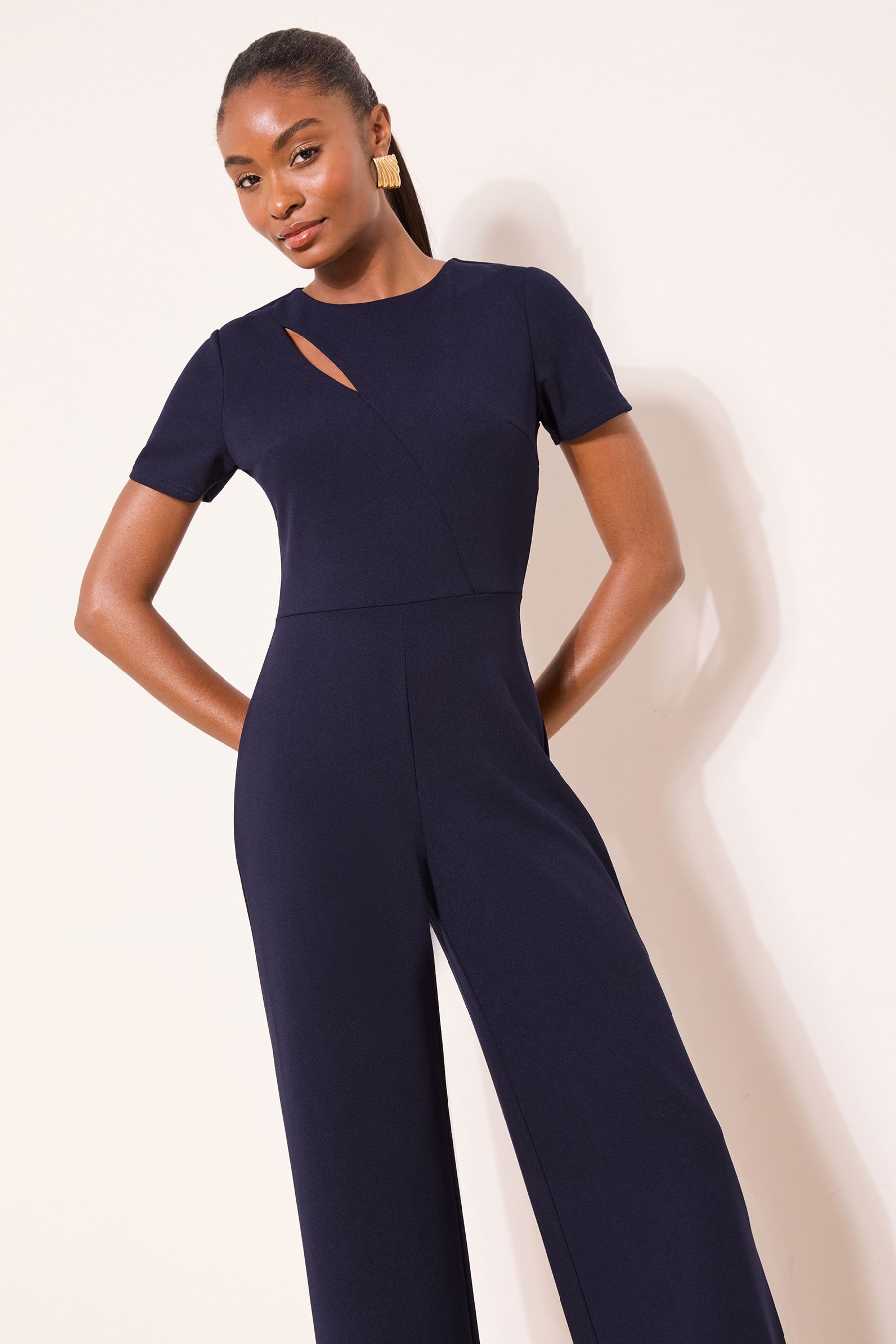 LIPSY Jumpsuit Lipsy Jumpsuit mit kurzen Ärmeln, Kurzgröße (1-tlg)