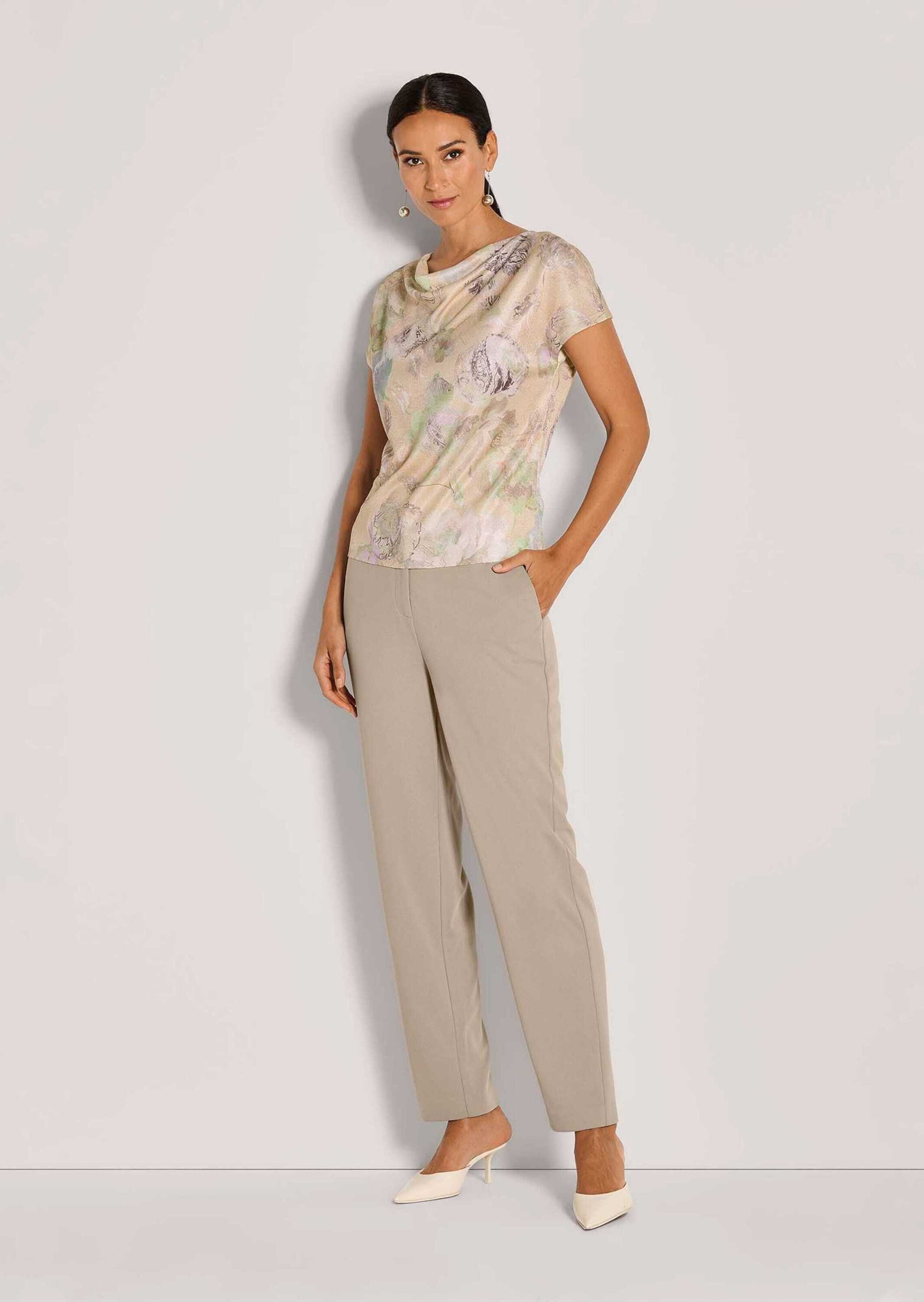 MADELEINE Strickpullover Elegantes Viskoseshirt mit Wasserfallkragen Leichtes Strickoberteil in floralem Design, ohne Ärmel