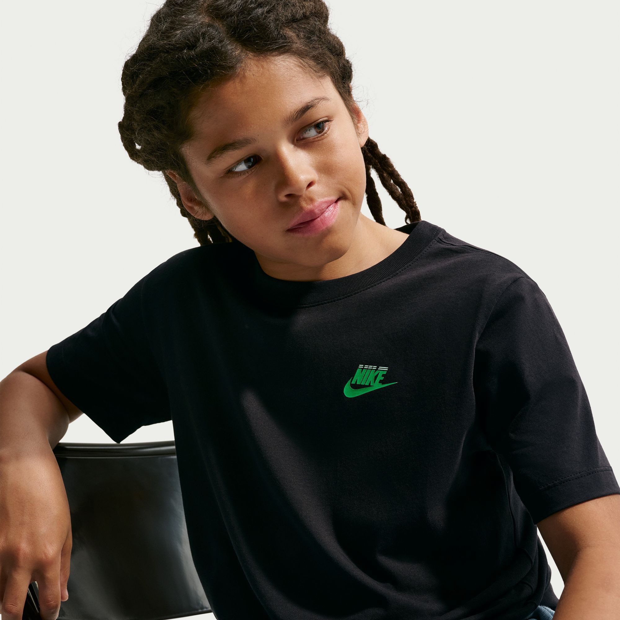 Nike Sportswear T-Shirt K NSW TEE BREAD Für Kinder und Jugendliche