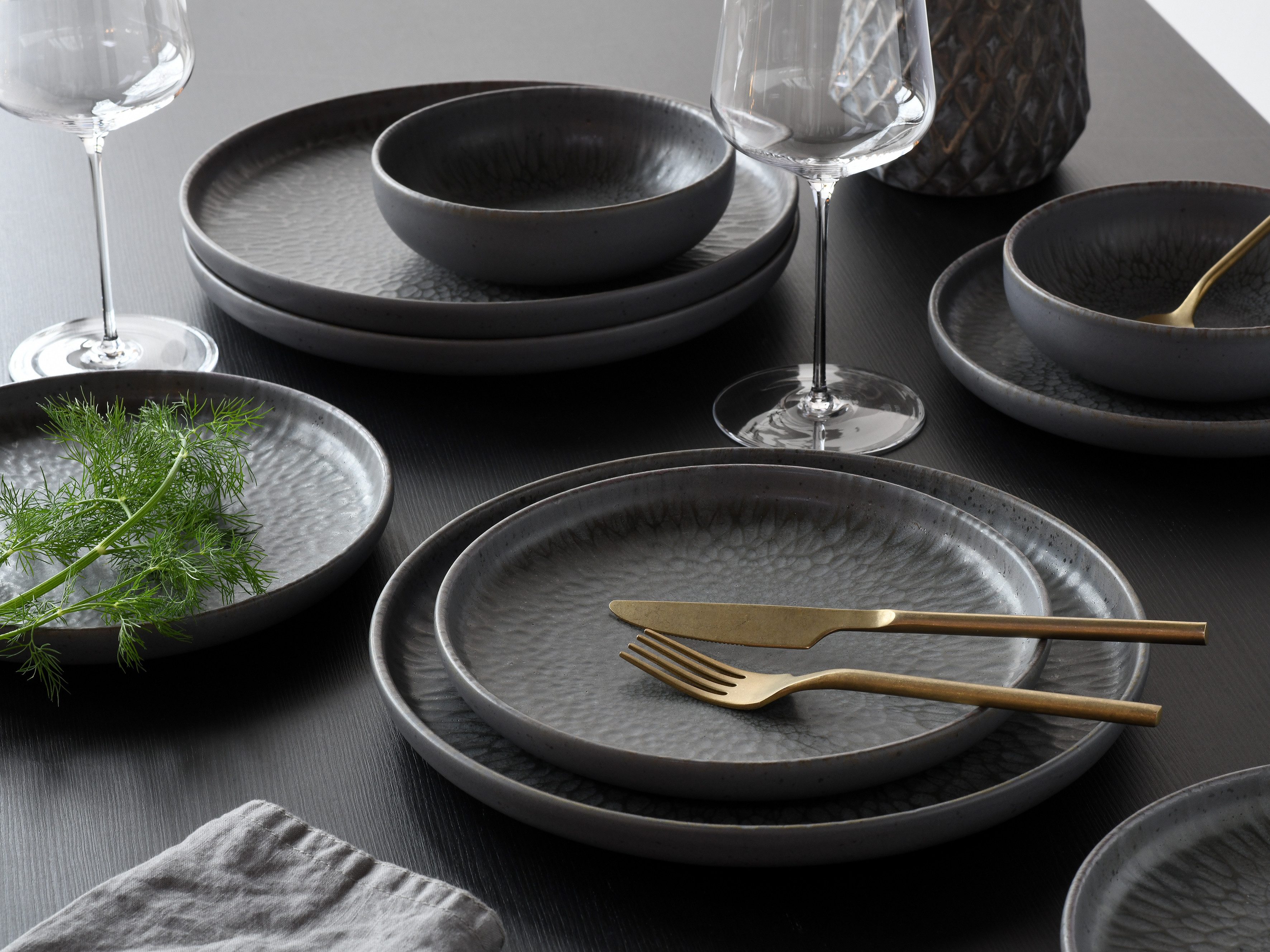 CreaTable Teller-Set Uno Volcano, Teller Set 12-tlg (12-tlg), 4 Personen, Steinzeug, Reaktivglasur, Vintage Style