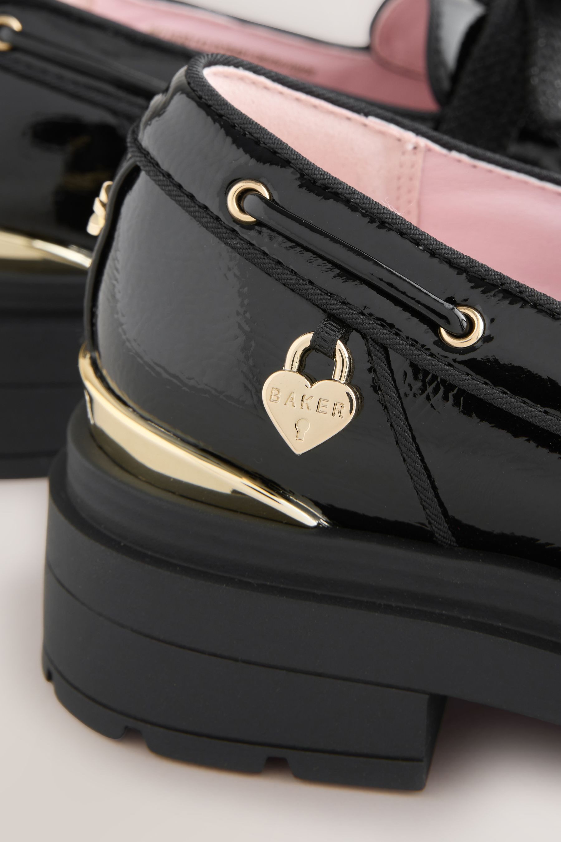 Baker by Ted Baker Baker by Ted Baker Bootsschuh-Loafer aus Lackleder Loafer (1-tlg)