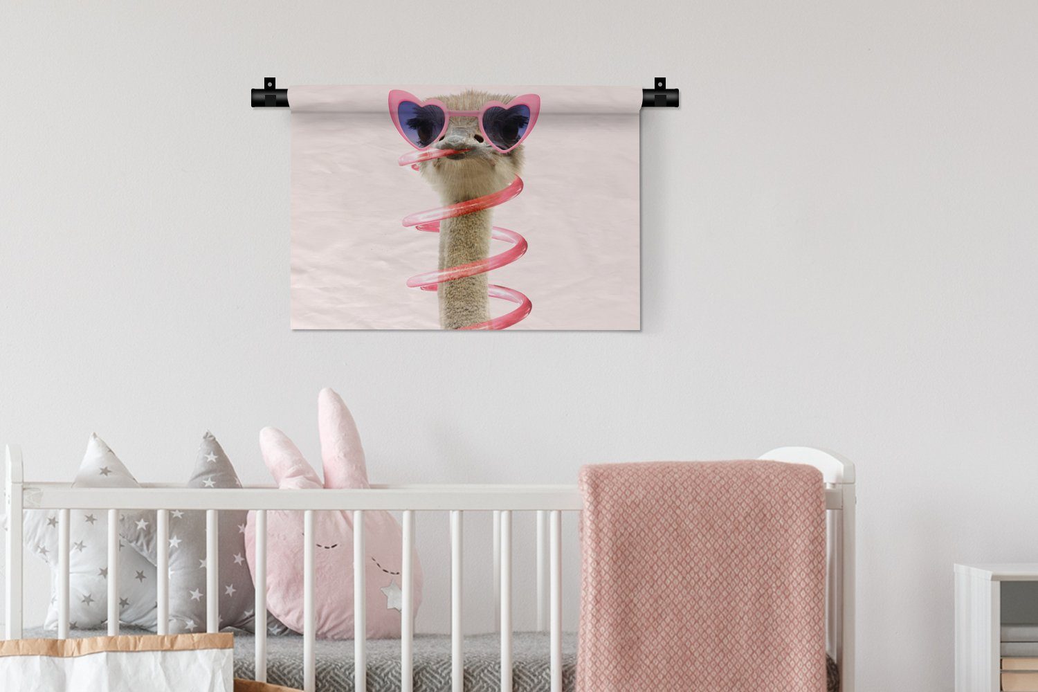 Wohnzimmer, - Kinderzimmer Wandbehang, Wanddeko Strauß Rosa für Wanddekoobjekt Tiere, Schlafzimmer, MuchoWow - Sonnenbrille Kleid, -