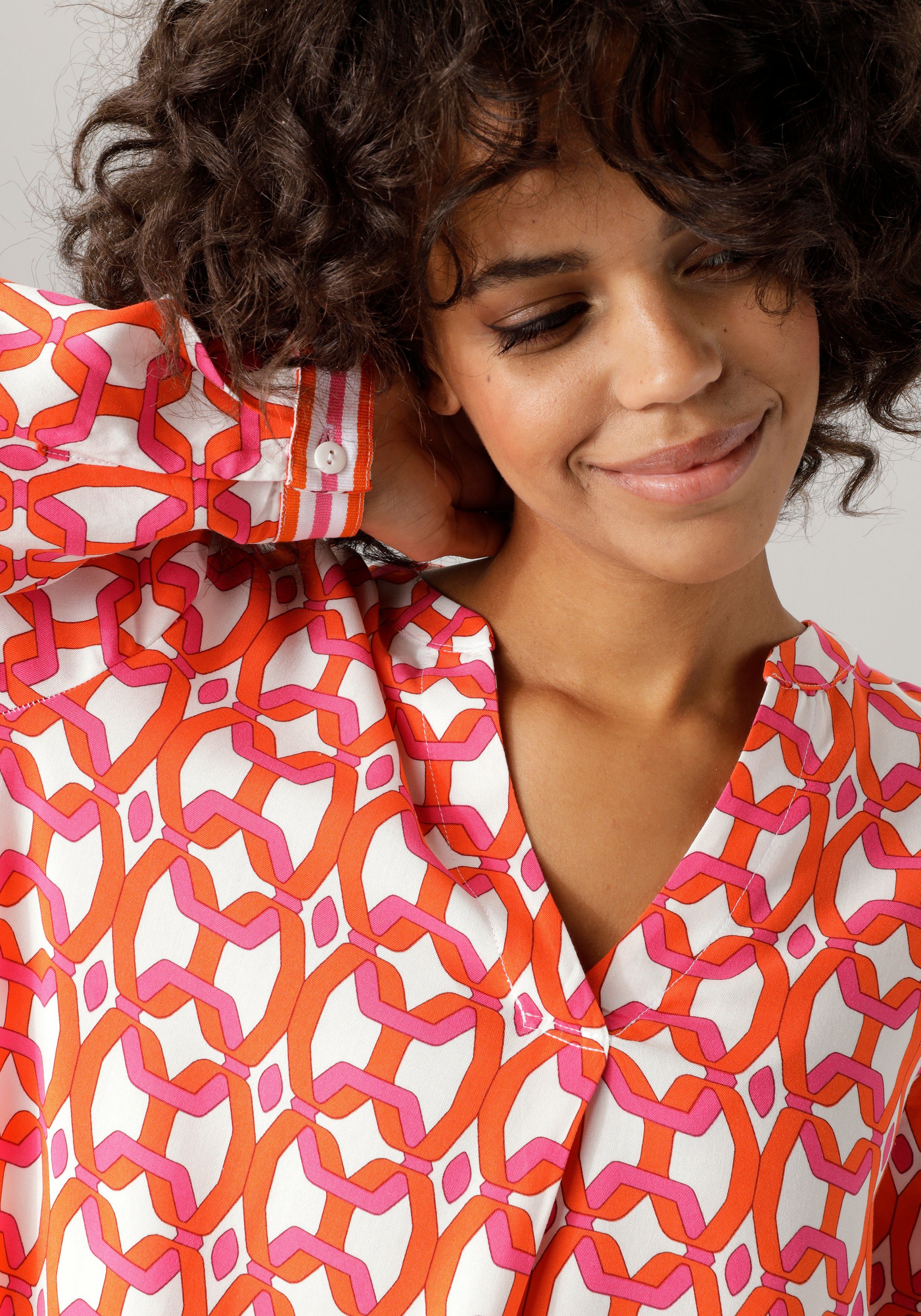 Aniston CASUAL Schlupfbluse mit extravagantem, graphischem Druck