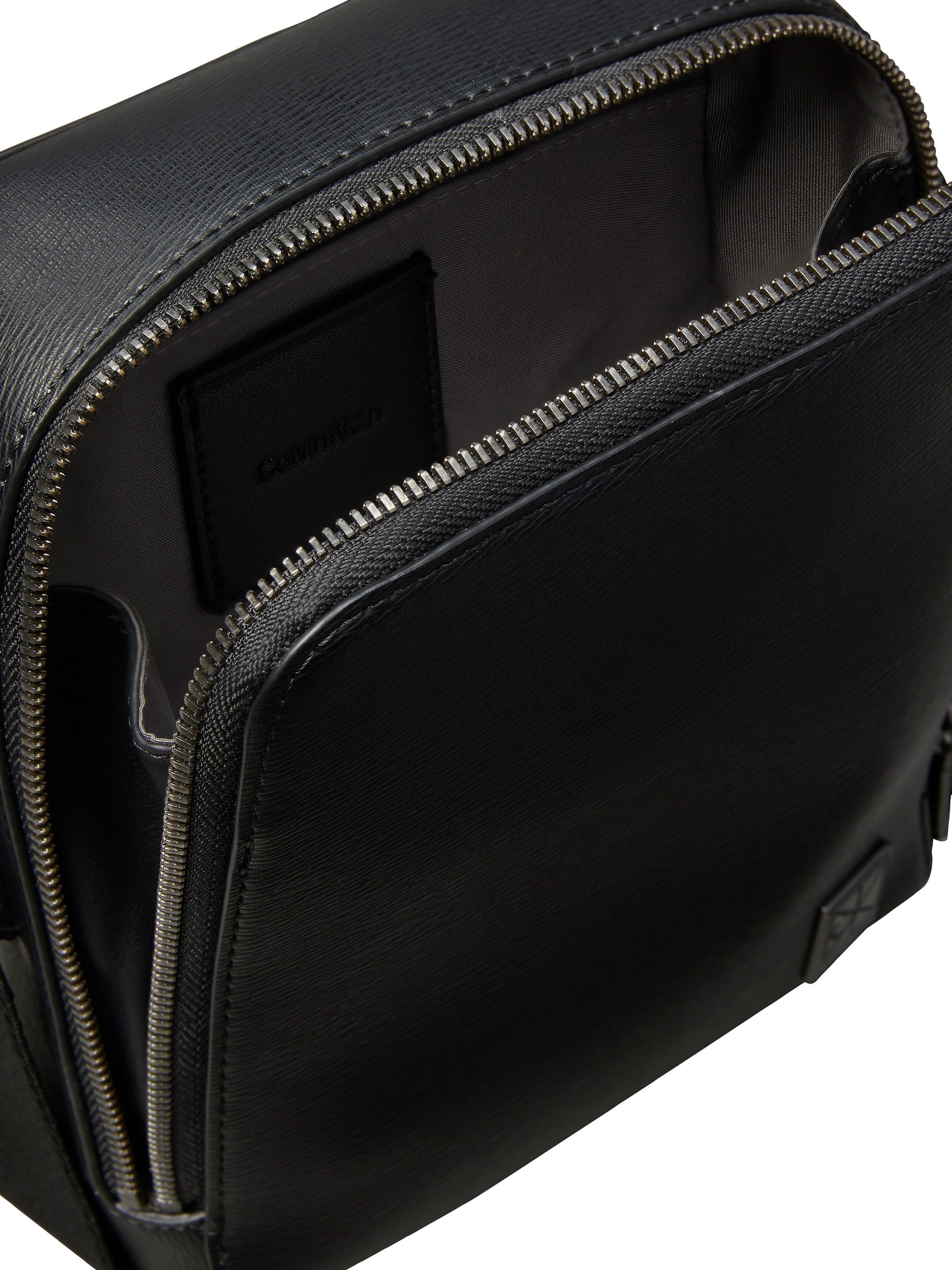 Calvin Klein Umhängetasche EMBLEM HW REPORTER, Herren Minibag, Schultertasche, Body Bag mit Reißverschluss