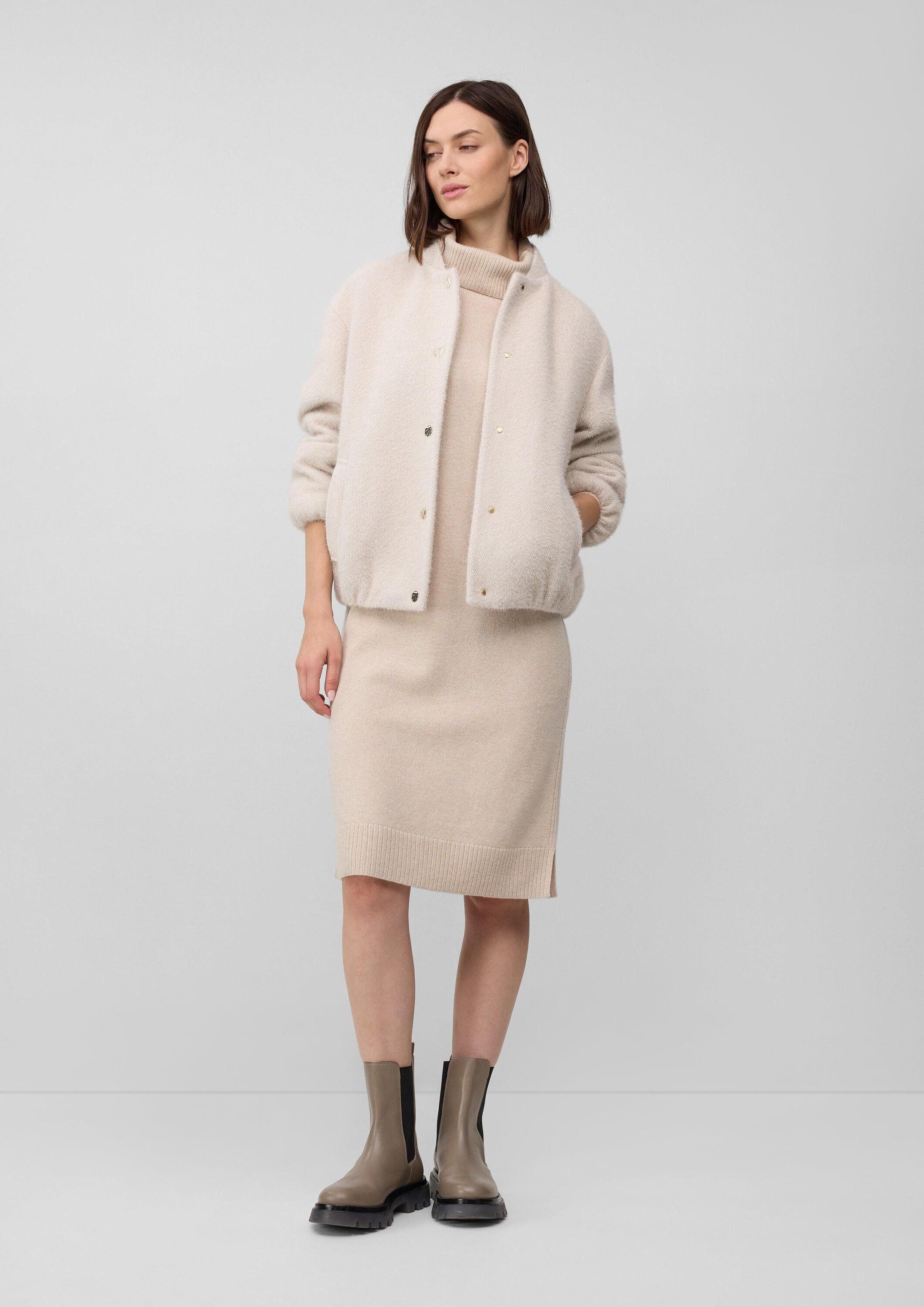 s.Oliver Midikleid Kleid Gestricktes Midikleid mit Rollkragen und Ajourdetails