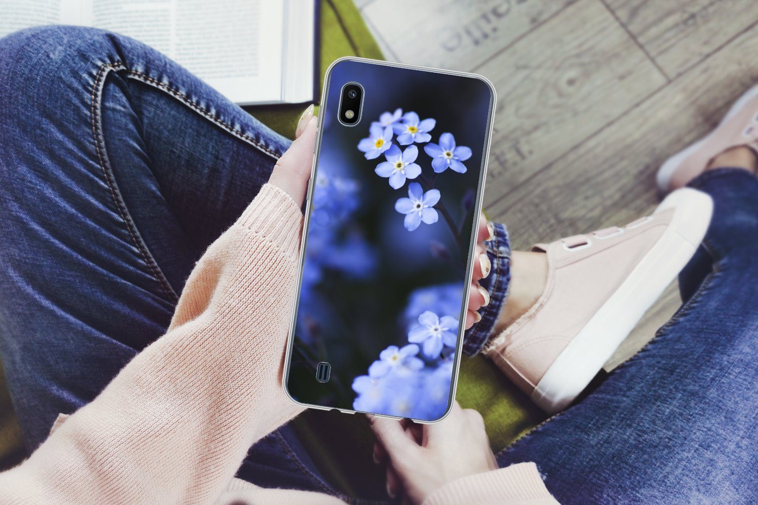 MuchoWow Handyhülle für Samsung Galaxy A10 Nahaufnahme eines Vergissmeinnicht, Smartphone-Bumper, Print, Handy Schutzhülle Dünn