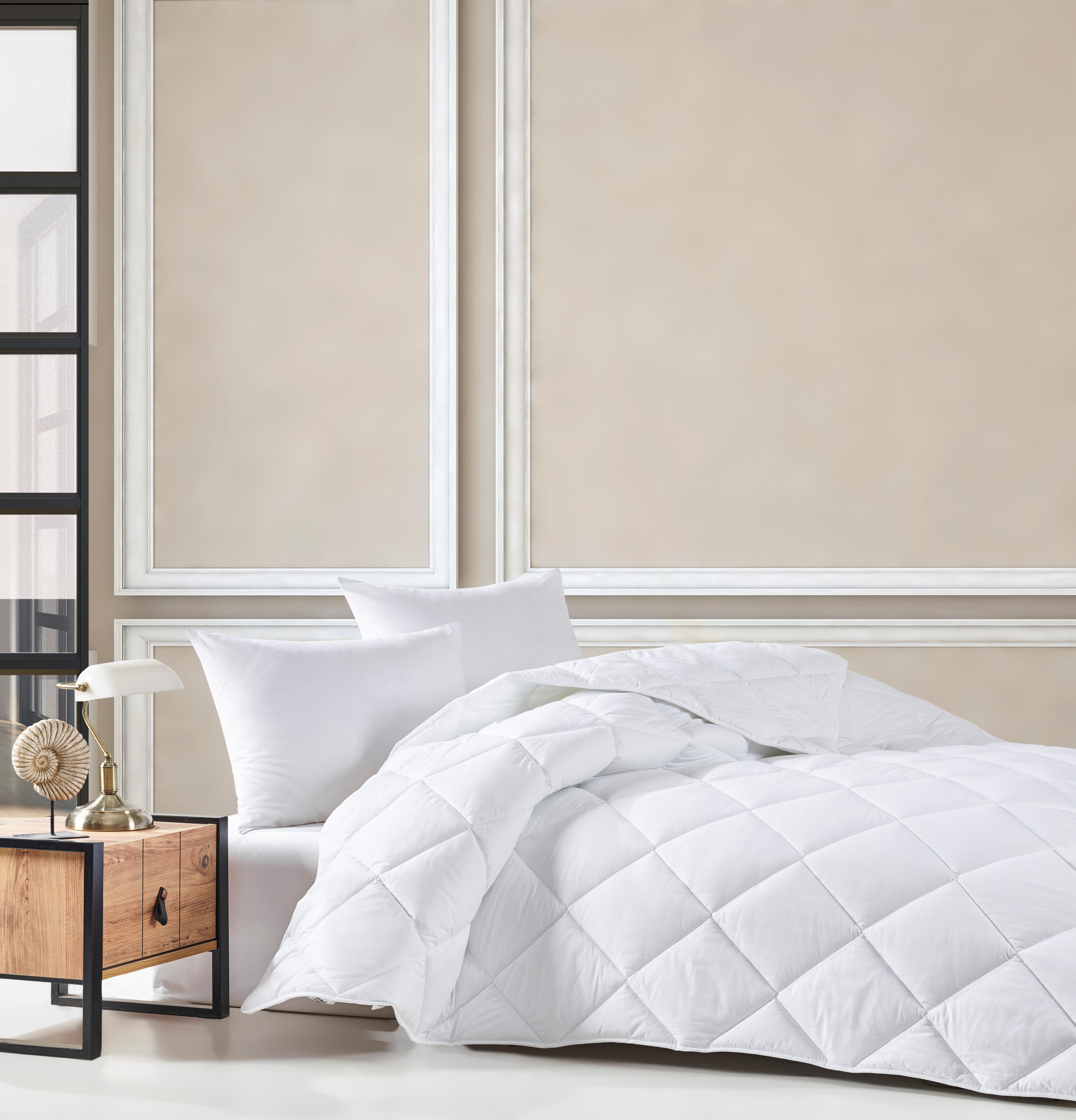 Nordqueen Microfaserbettdecke Nordqueen Bettdecke, 250 GSM Mikrofaser