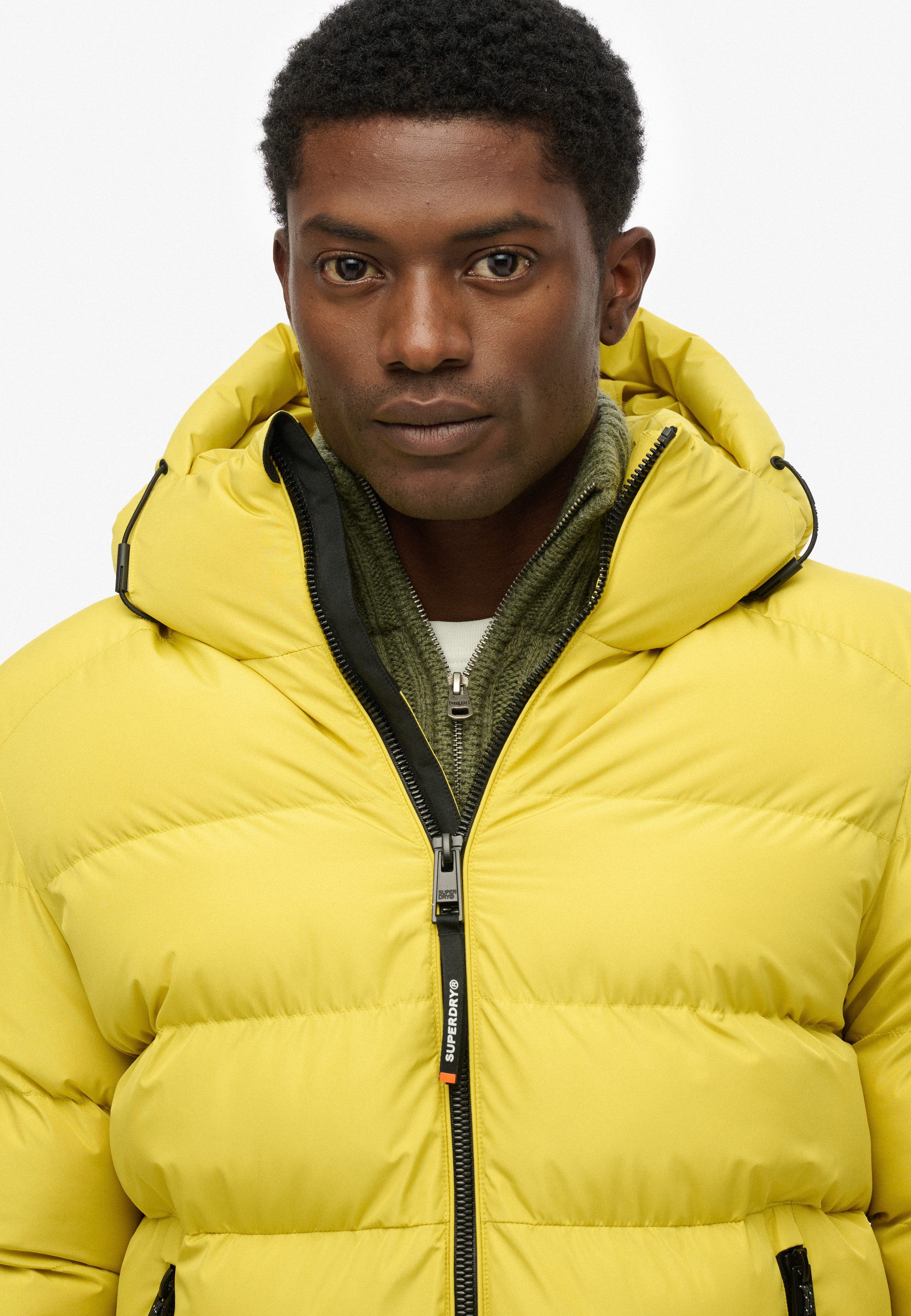 Superdry Steppjacke HOODED SPORTS PUFFER JACKET Kunstfaser, relaxed fit – Bild 4 von 5