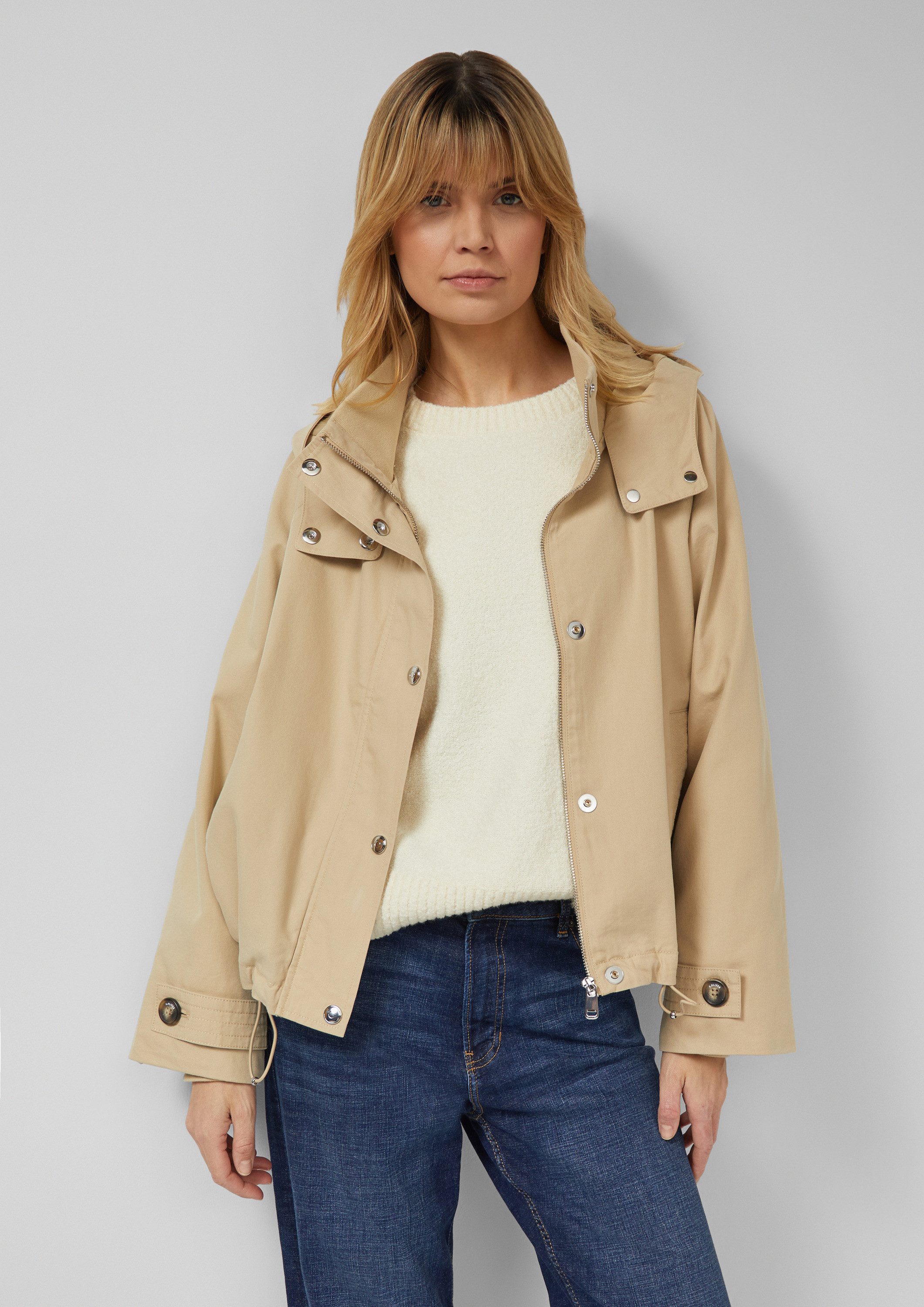 s.Oliver Funktionsjacke Outdoor-Jacke Jacke im Relaxed Fit mit Rippbündchen und Saumregulierung