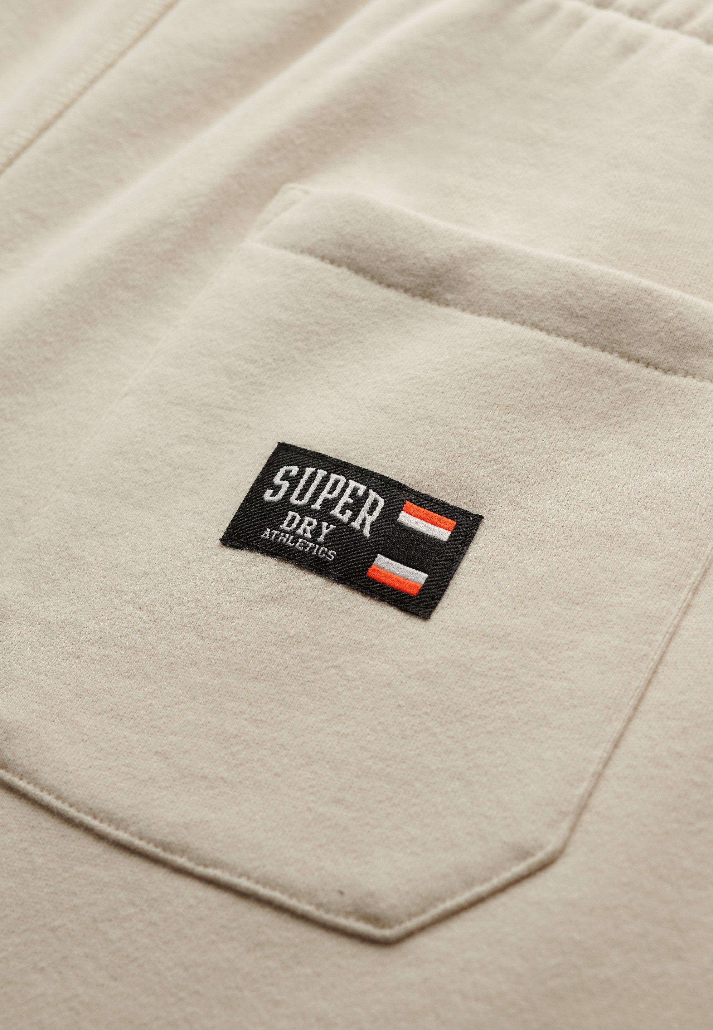 Superdry Sweathose ESSENTIAL LOGO JOGGERS HB aus Baumwollmischung, mit angerauter Sweatware, Relaxed Fit