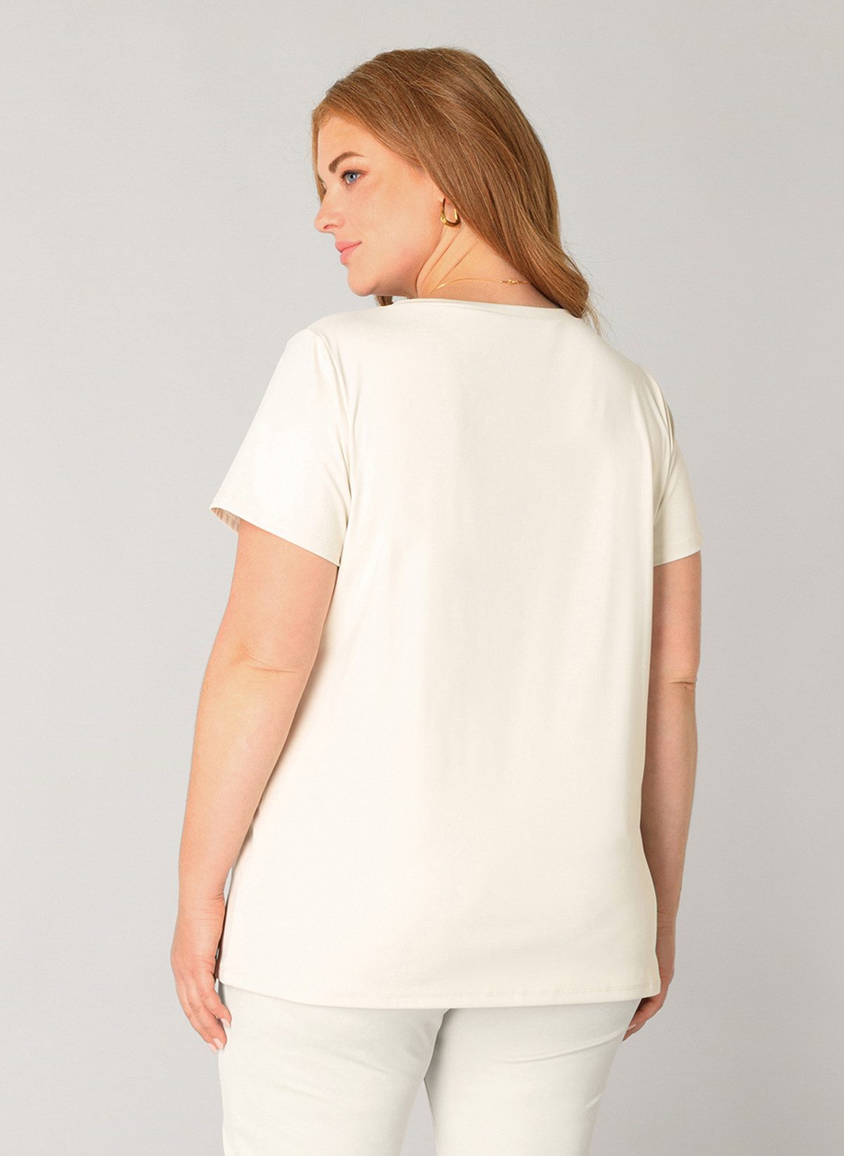 Base Level Curvy V-Shirt mit Stretch günstig online kaufen
