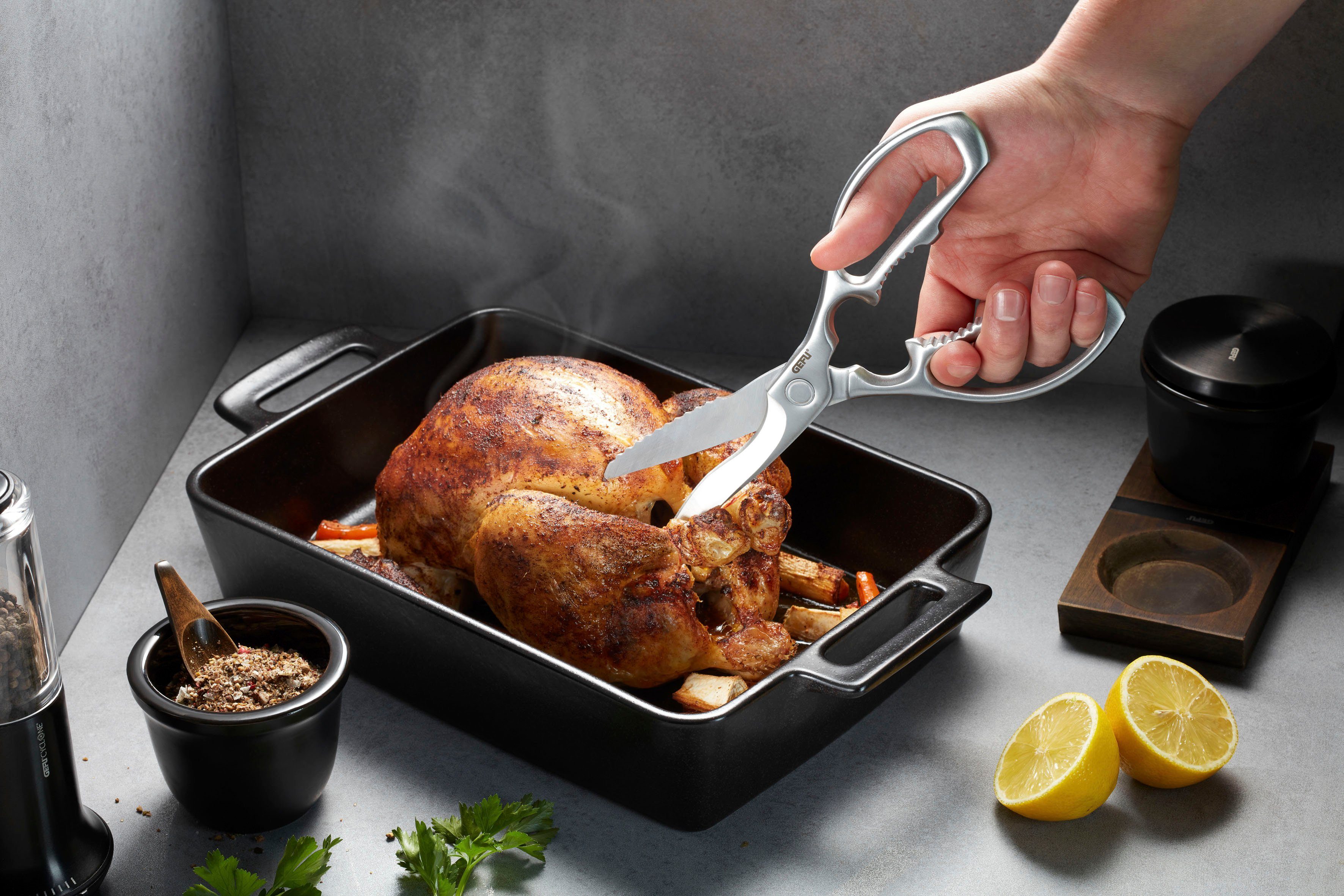 GEFU Universalschere PRIMERA, (1-tlg), Rechts/Linkshänder, hochwertig und extrem robust, Edelstahl mattiert