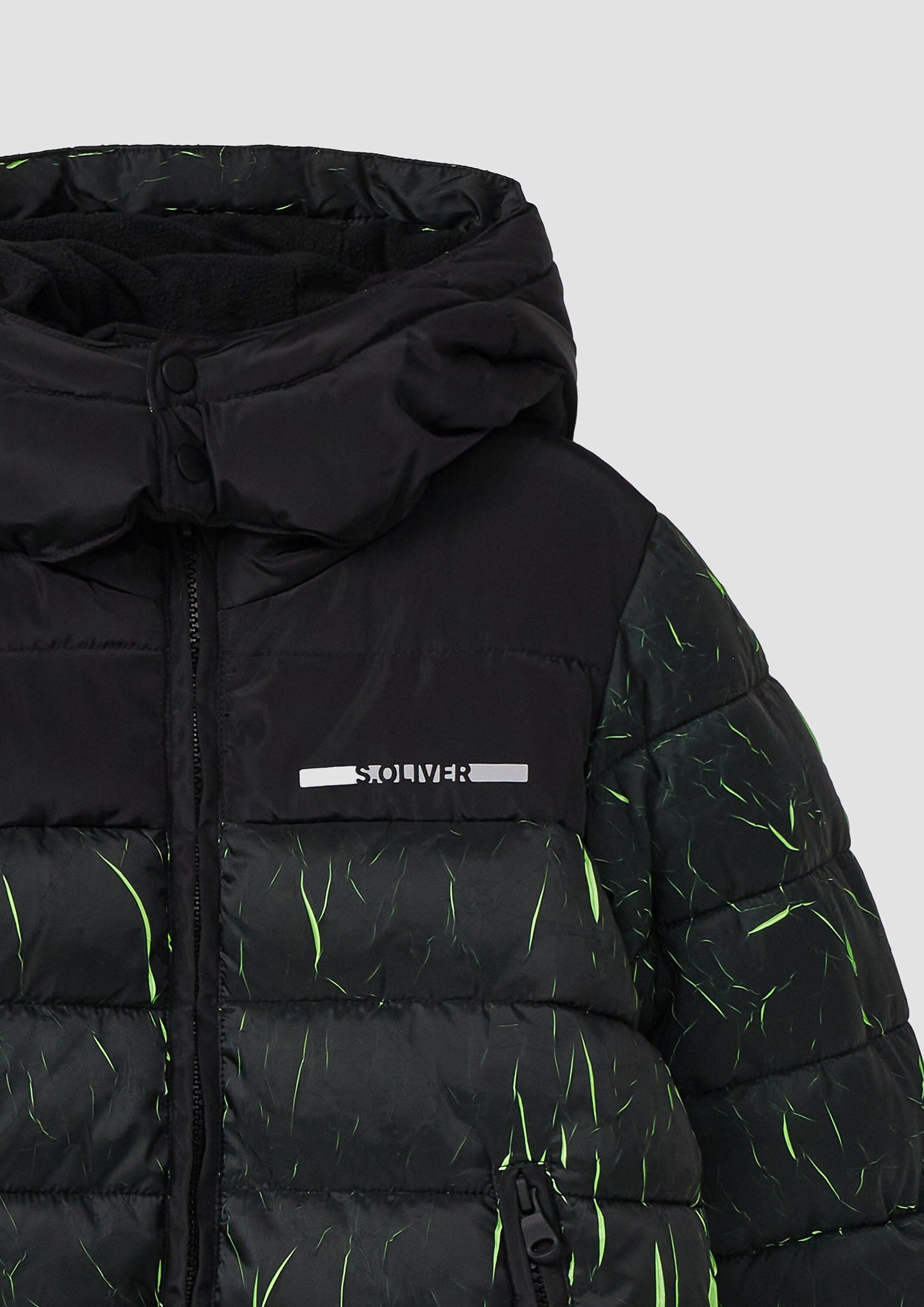 s.Oliver Winterjacke Outdoor-Jacke Pufferjacke mit Kapuze und spezialem Farb-Effekt