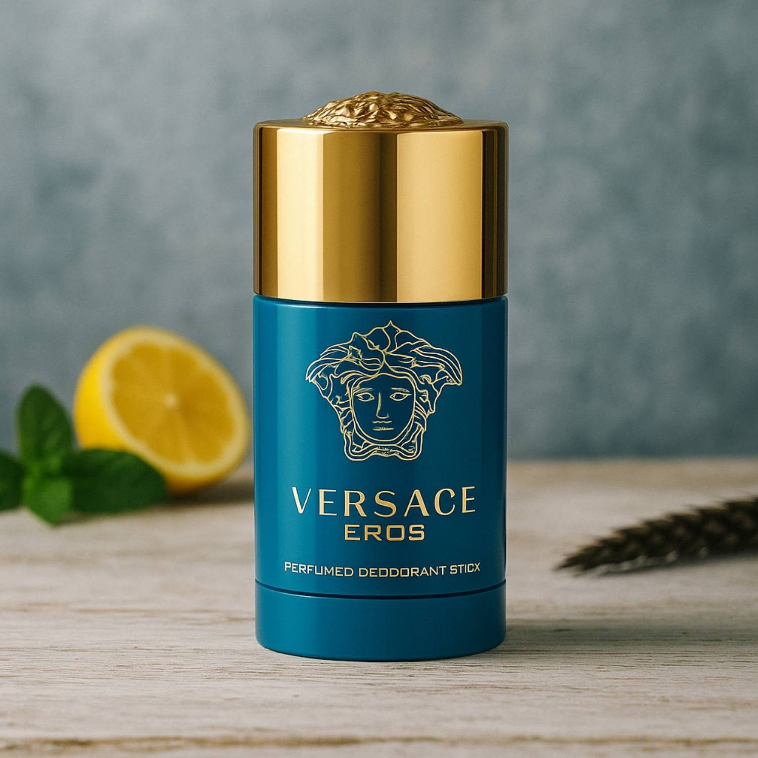Versace Deo-Stift Eros Deodorant Stick – Sinnlicher Herrenduft & langanhaltender Schutz, – 75 ml – Frisch-holzige Noten mit Minze, Zitrone & Amber –, Pflegend bei empfindlicher Haut – Für ein maskulines Dufterlebnis
