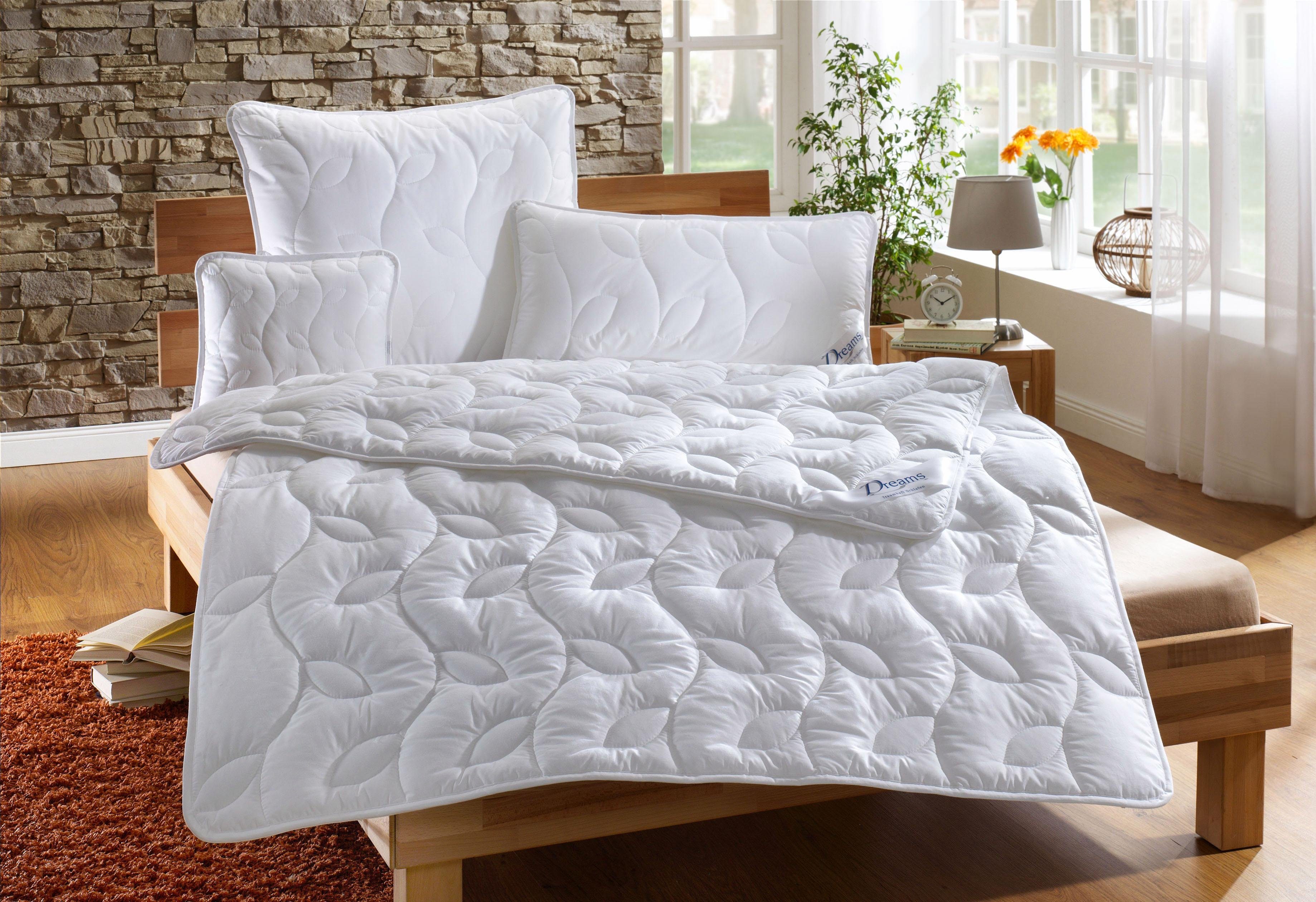 Kunstfaserbettdecke, Thinsulate, Dreams, Bezug: 100% Baumwolle, Bettdecke  in zwei Größen, atmungsaktiv und klimaregulierend