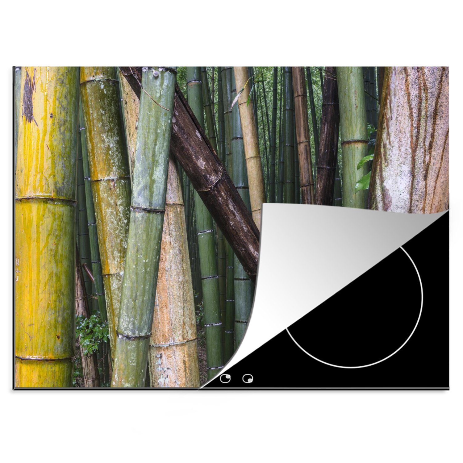 MuchoWow Herdblende-/Abdeckplatte Viele Bambusarten im Arashiyama-Bambuswald in Japan, Vinyl, (1 tlg), 70x52 cm, Mobile Arbeitsfläche nutzbar, Ceranfeldabdeckung