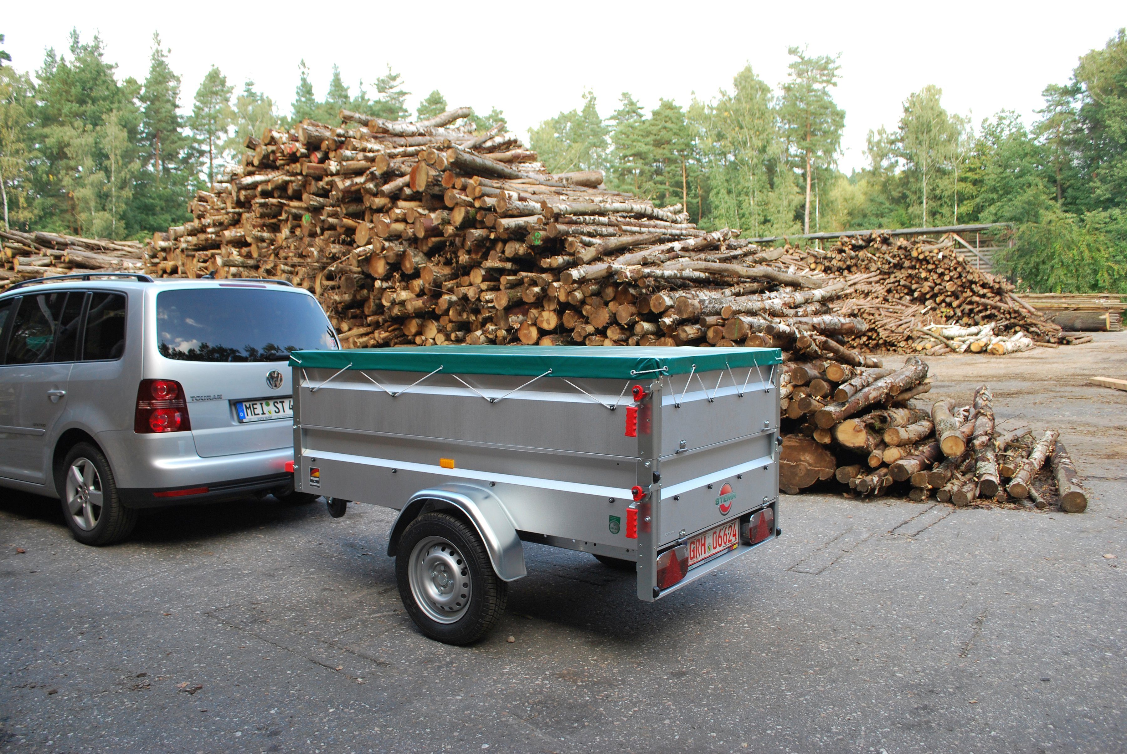 STEMA BASIC 850 car trailer, max. 650 kg, incl. side panel extensions and flat tarpaulin